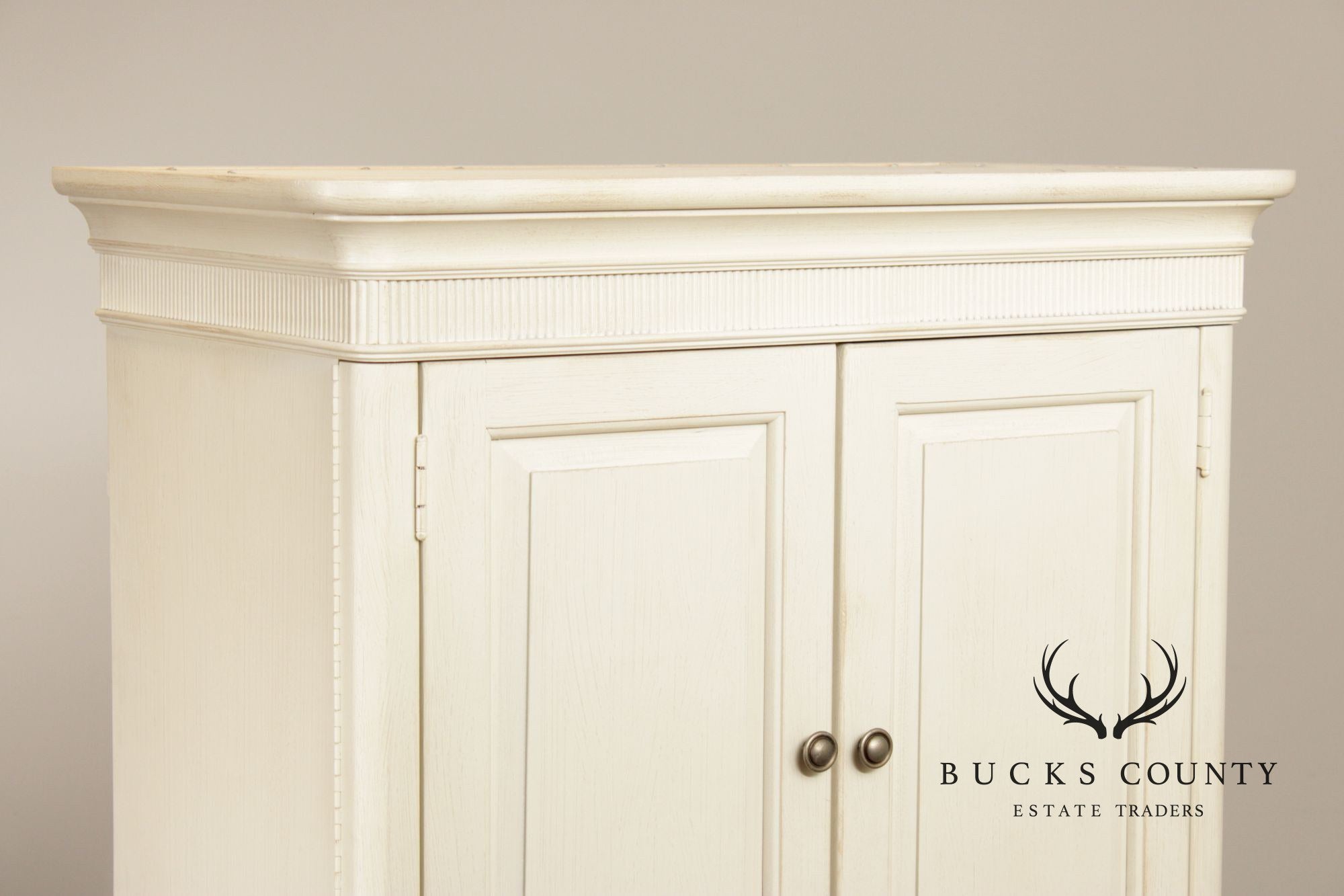 Drexel Heritage 'Chelsea Cottage' Armoire