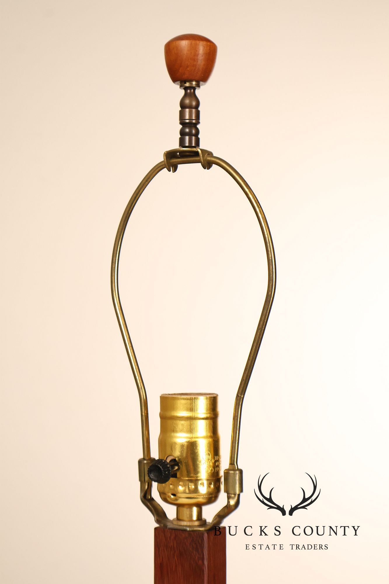 VNC Designs Mission Style Oak Table Lamp