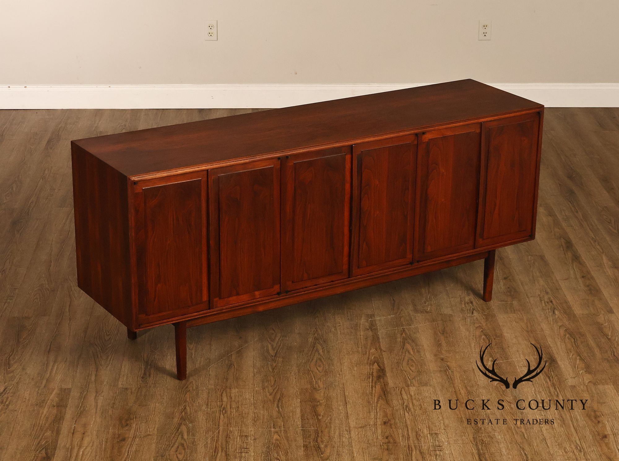 Jack Cartwright Founders Mid Century Modern Walnut Credenza Sideboard