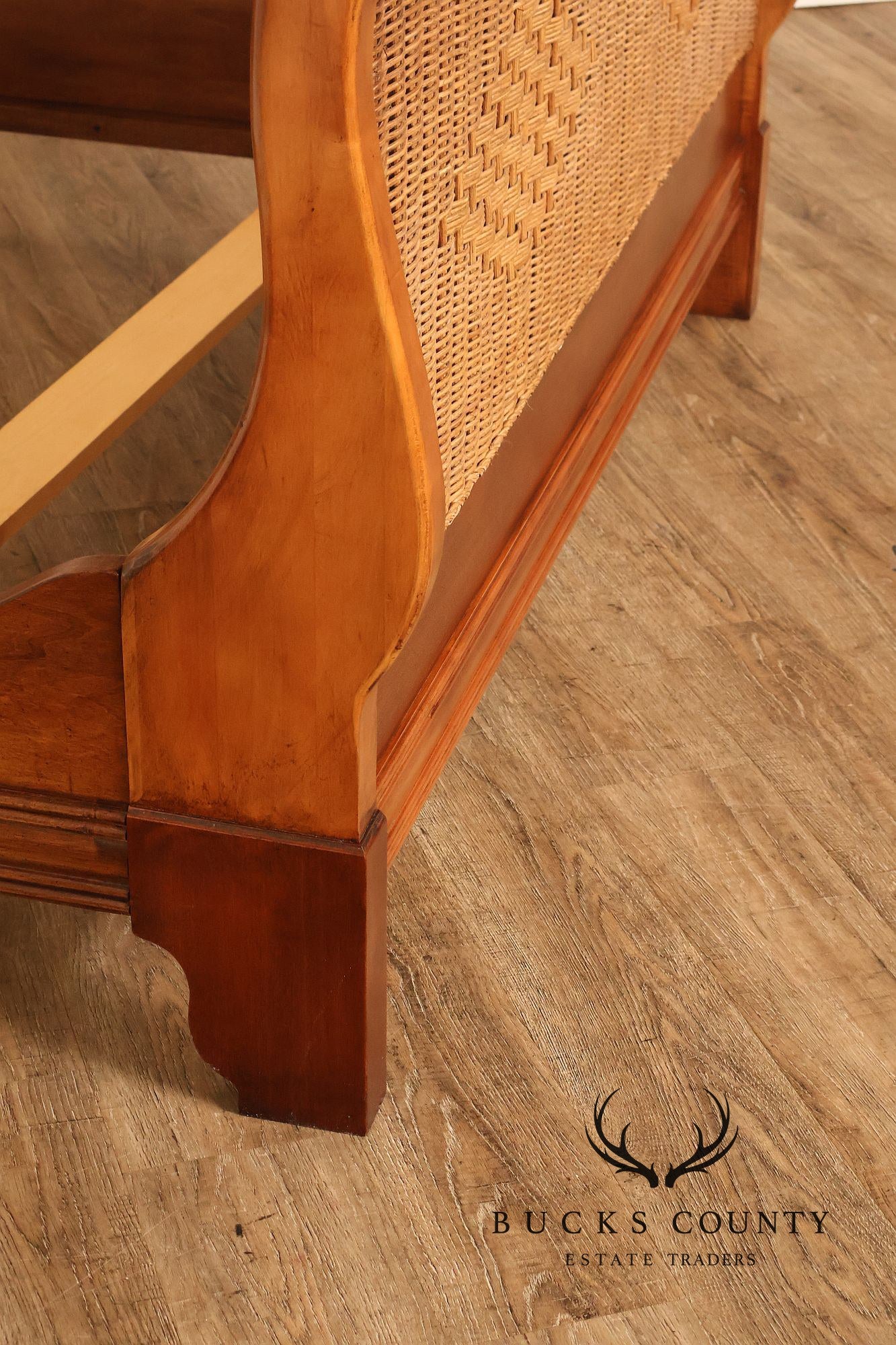 Lexington Cherry And Wicker Queen Sleigh Bed