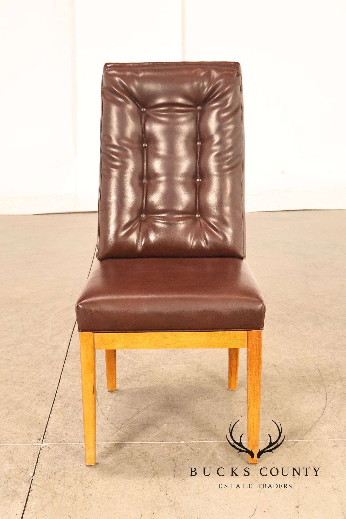 Mid Century Modern Set of Eight Walnut and Leather Dining Chairs