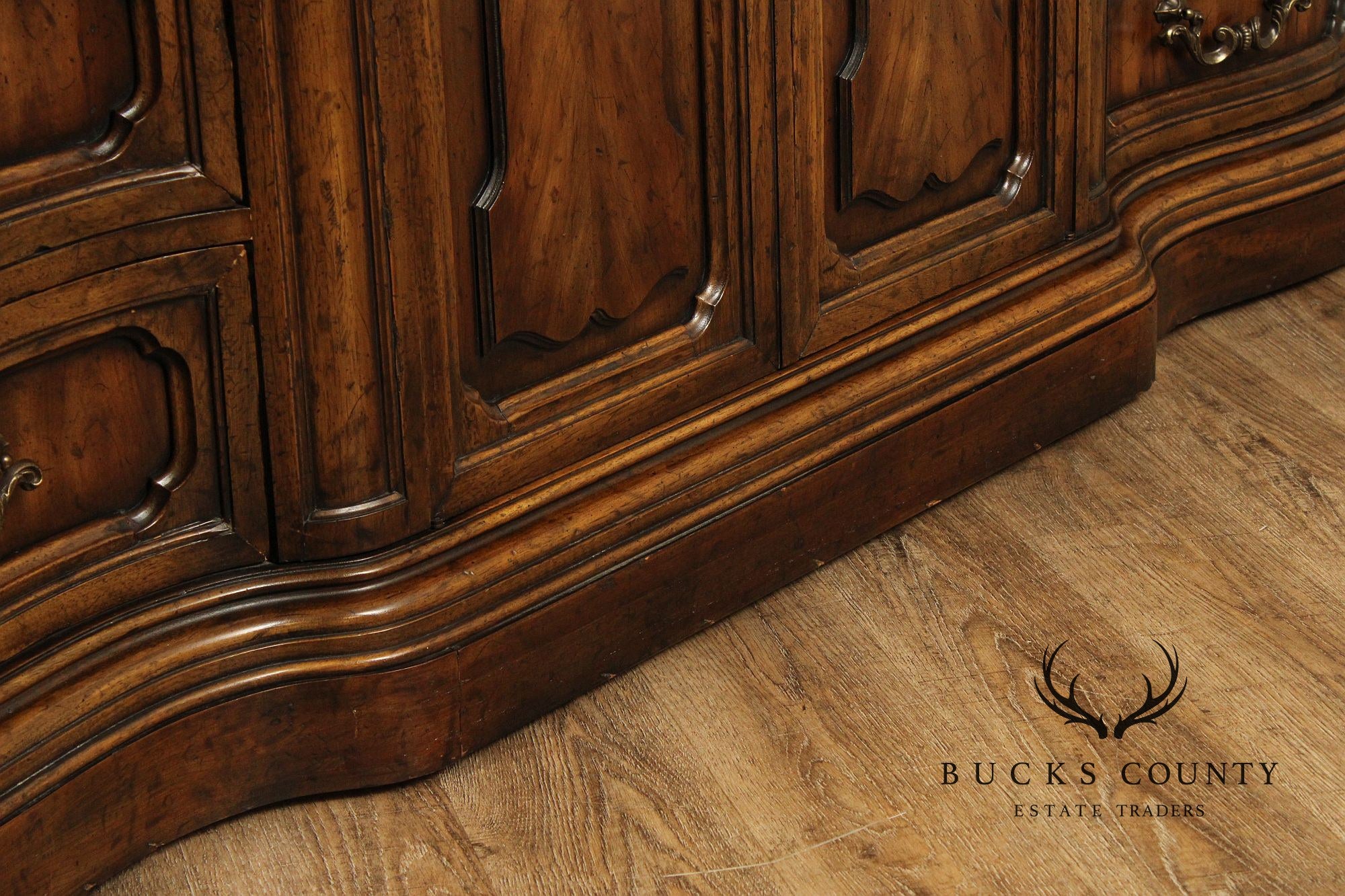 Heritage Grand Tour Collection Vintage Walnut Dresser