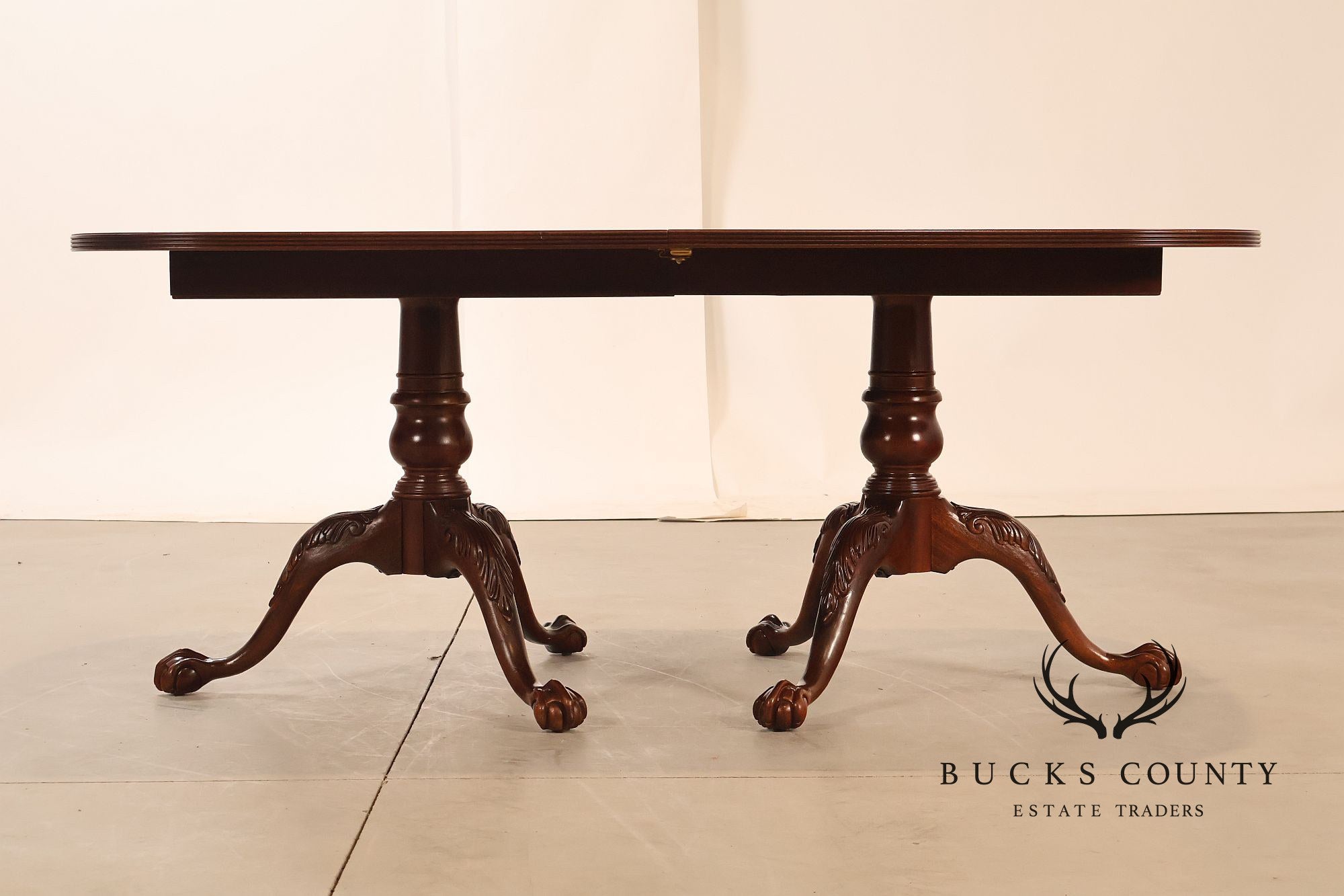 Ethan Allen '18th Century Mahogany' Double Pedestal Dining Table