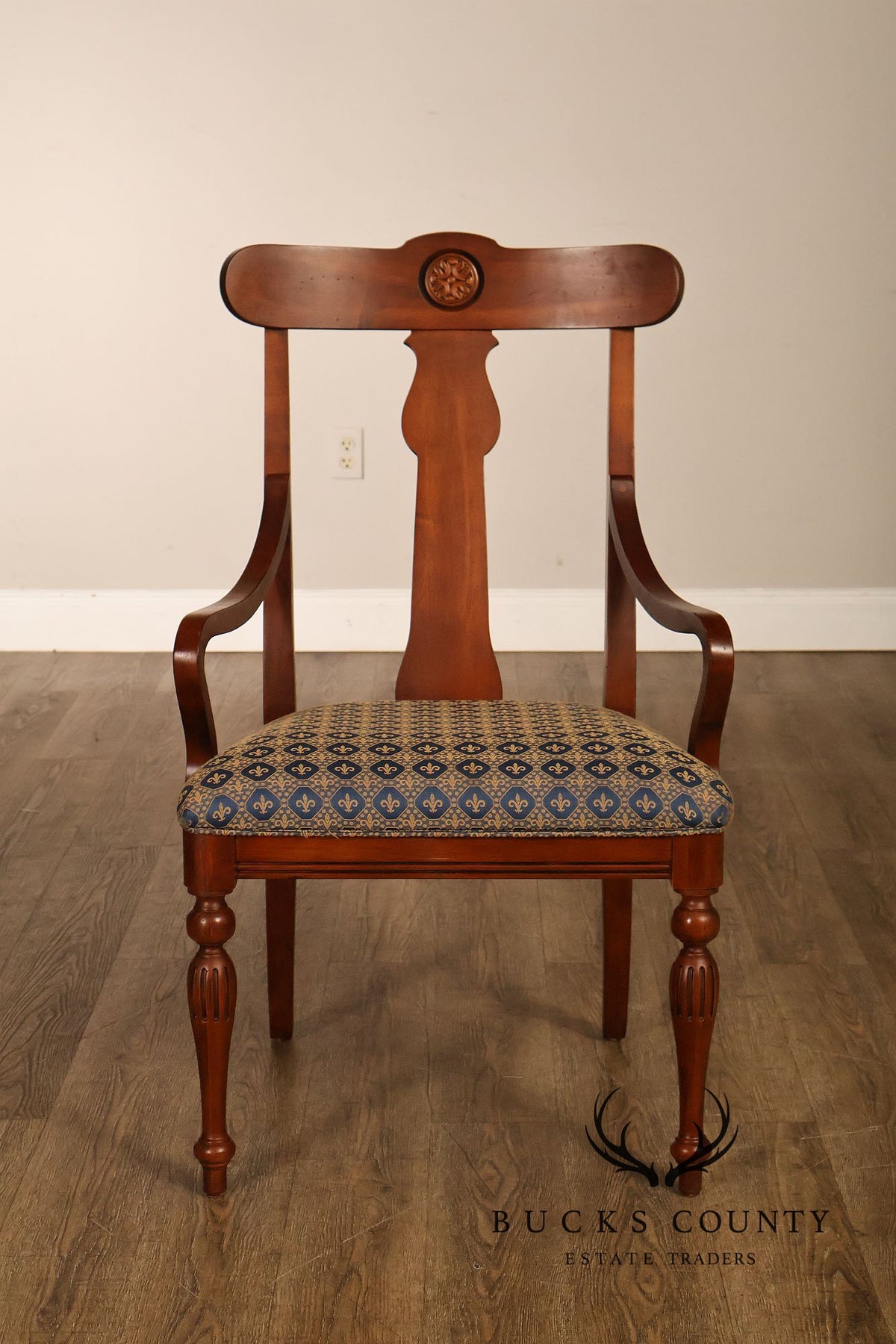 Ethan Allen British Classics Collection Set of Eight Dining Chairs