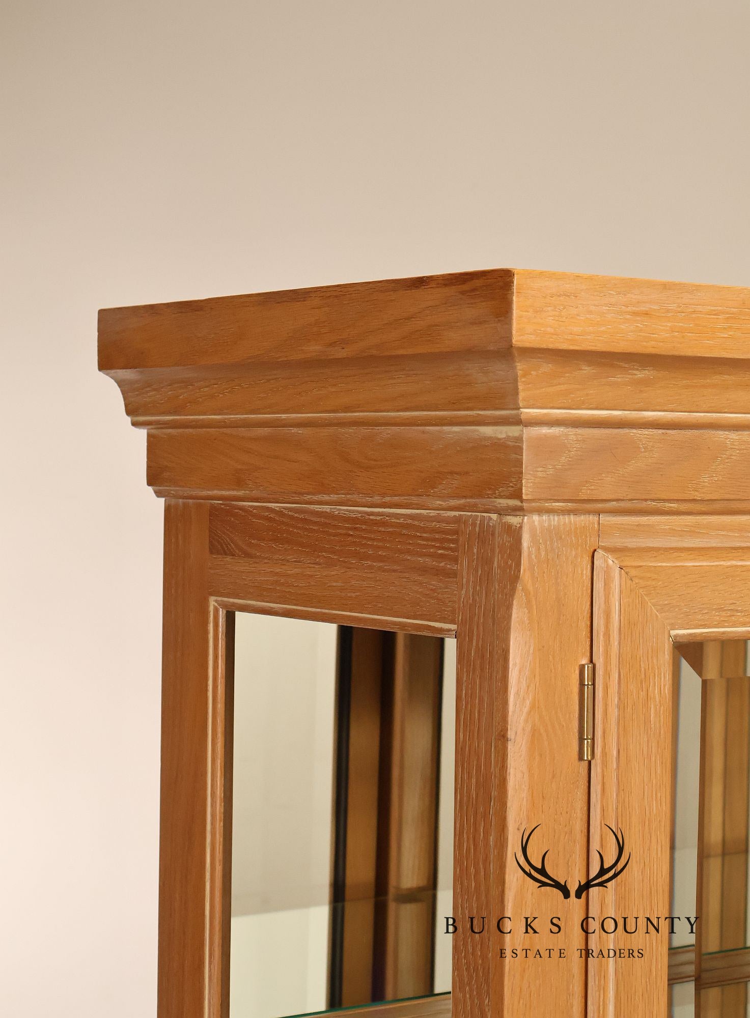 Hespeler Furniture Light Oak Illuminated China Cabinet
