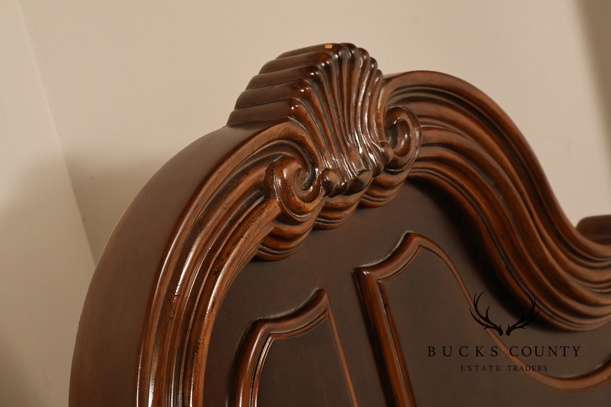 Pulaski Furniture 'St. Raphael' King Poster Bed