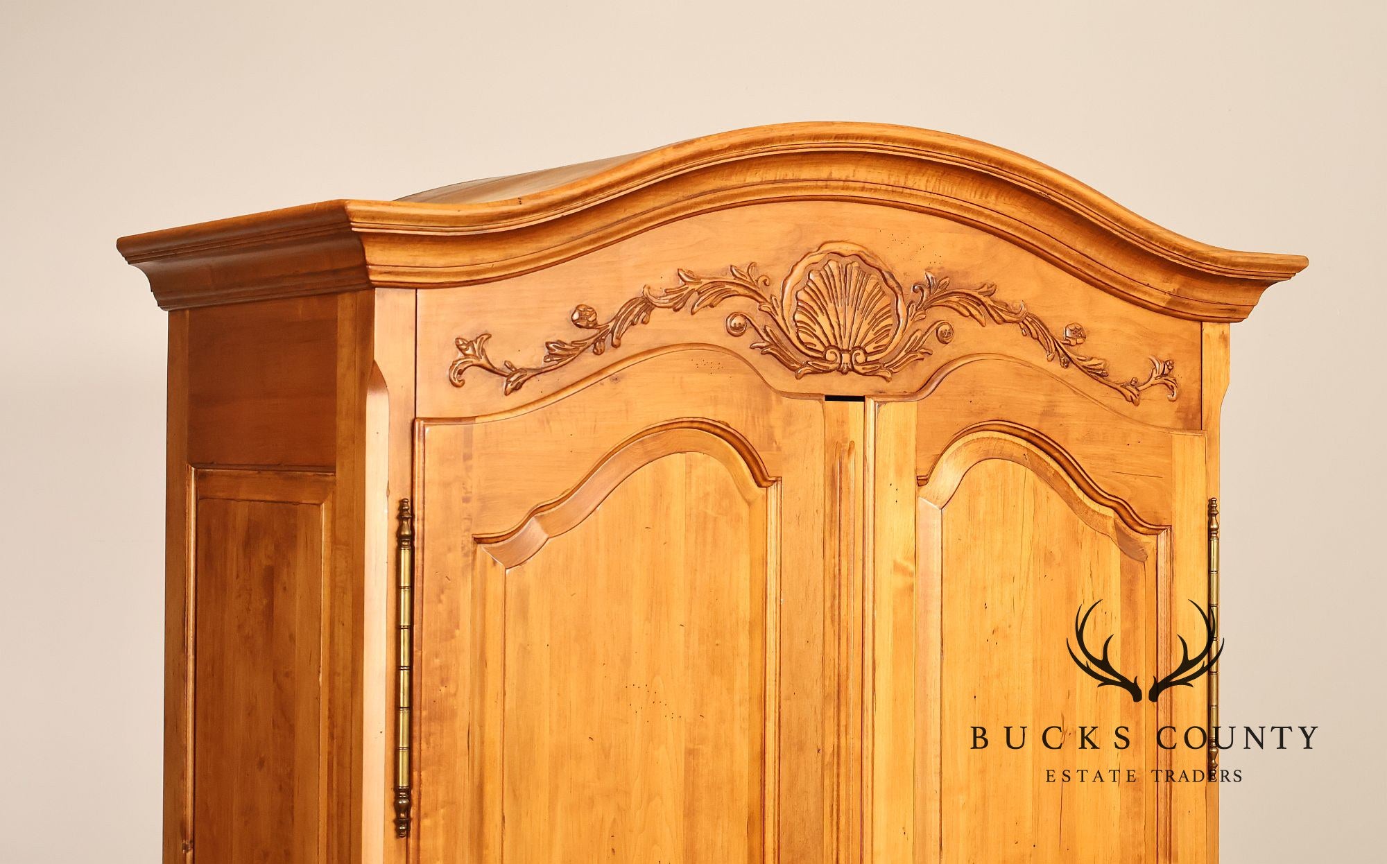 ETHAN ALLEN LEGACY COLLECTION FRENCH LOUIS XV STYLE MAPLE ARMOIRE