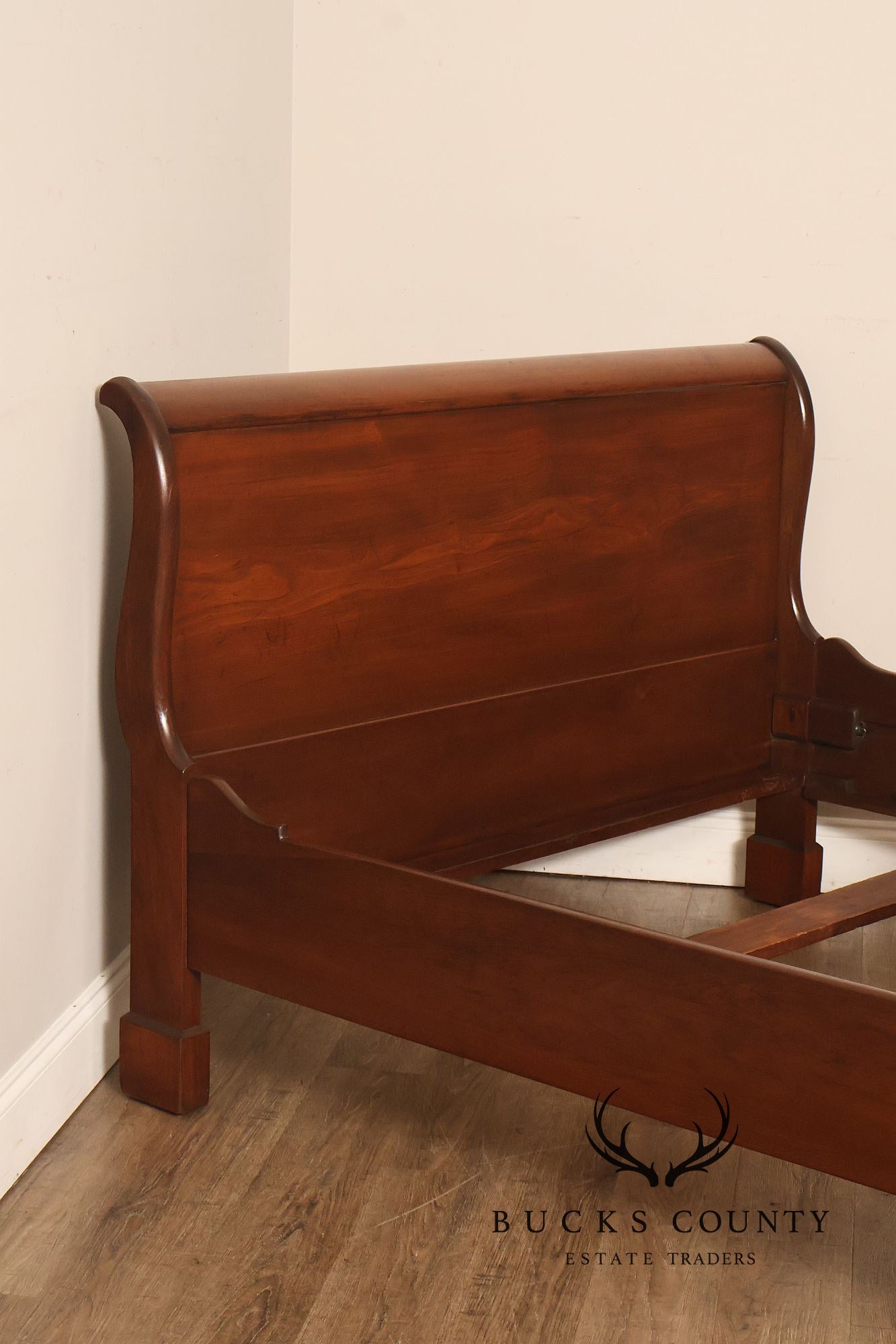 Antique Traditional Full Size Mahogany Sleigh Bed