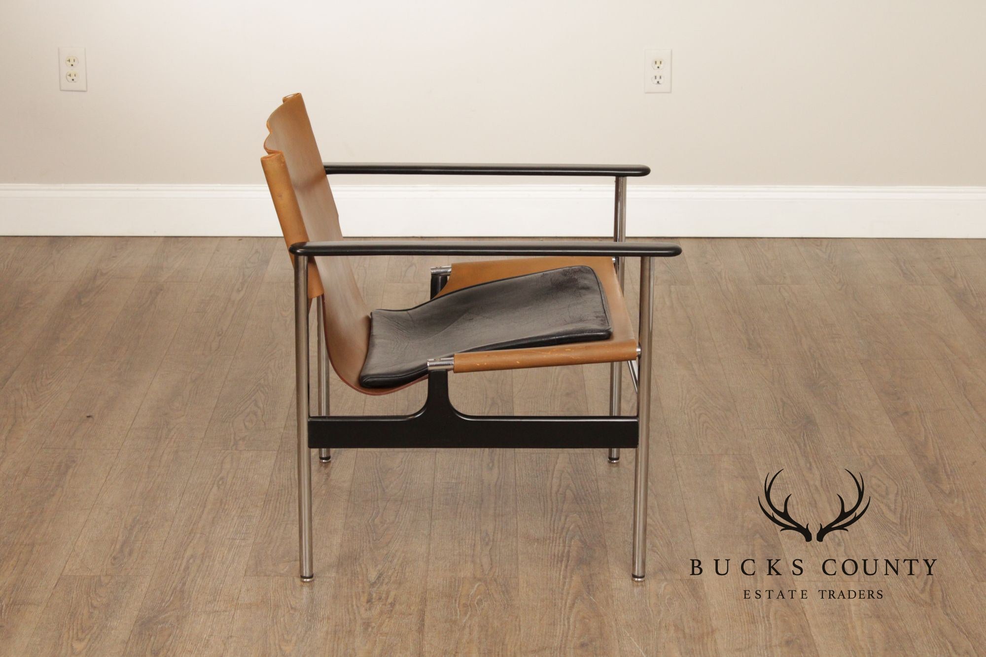 Knoll Mid Century Modern Pair of Leather and Chrome '657' Armchairs