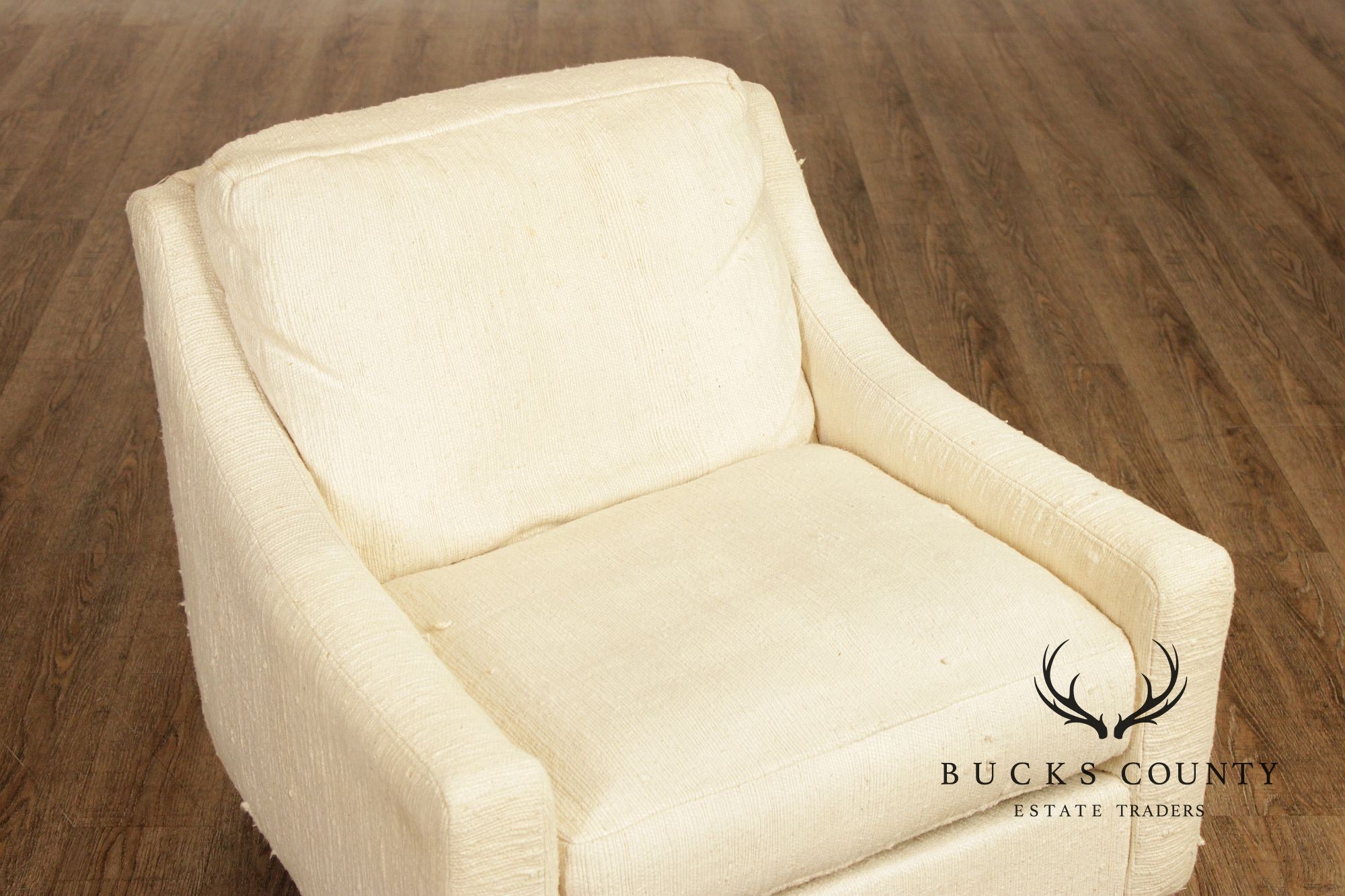 Selig Mid Century Modern Swivel Lounge Chair