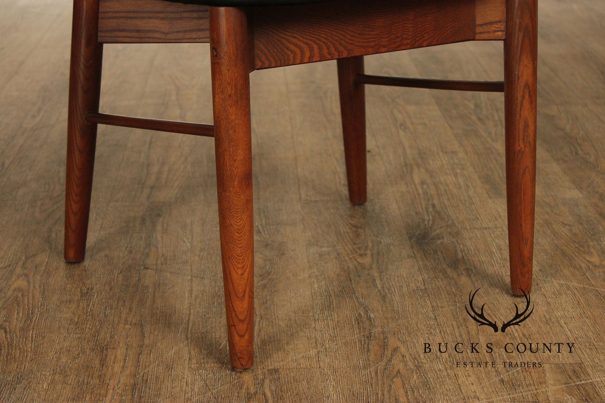 Stanley Furniture Mid Century Modern Walnut Set Of Six Dining Chairs