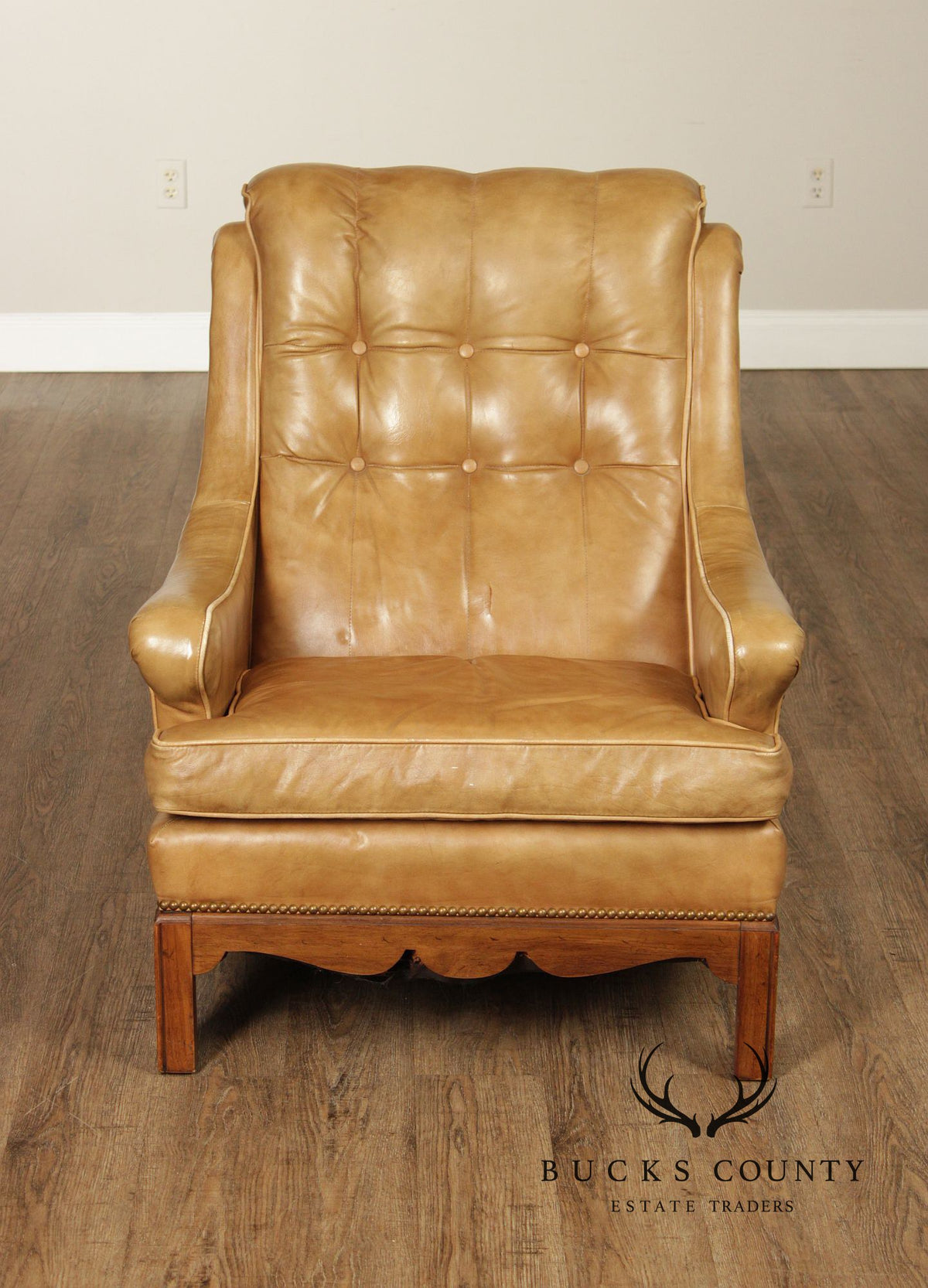 Thomasville Vintage Tufted Leather Armchair
