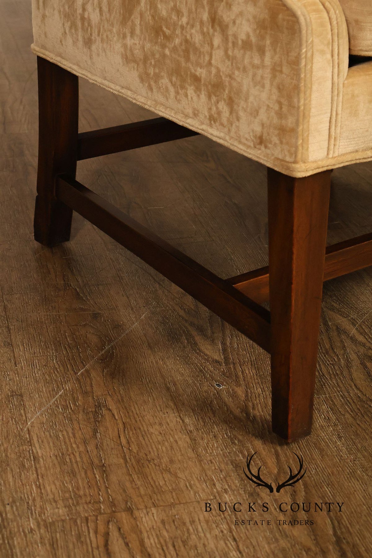 Kittinger Williamsburg Adaptation Wing Chair