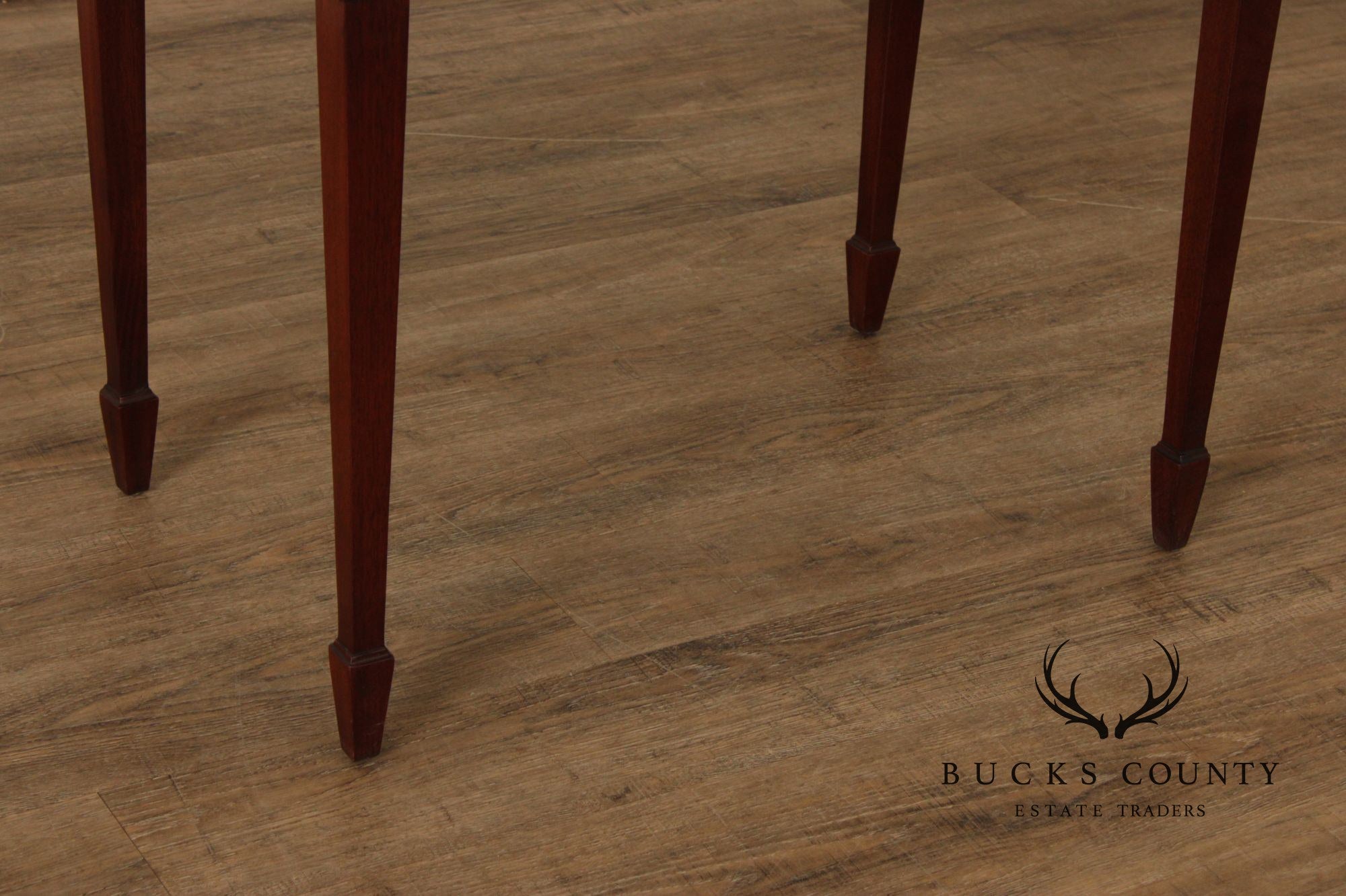 Hekman Federal Style Inlaid Mahogany And Yew Wood Side Table