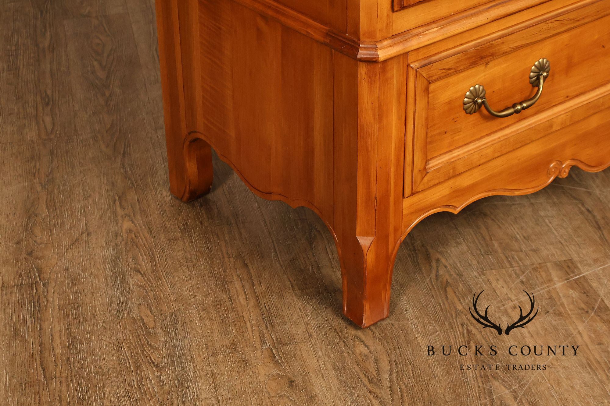 ETHAN ALLEN LEGACY COLLECTION FRENCH LOUIS XV STYLE MAPLE ARMOIRE