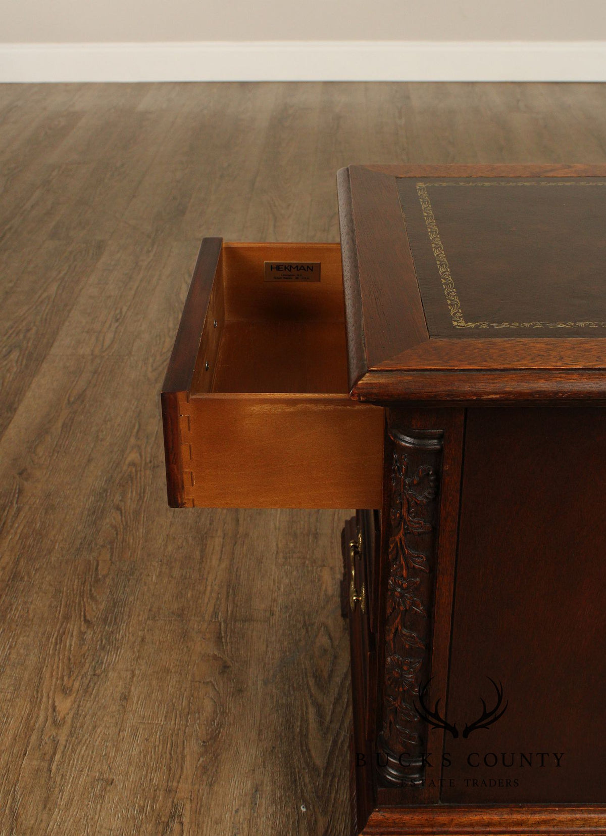 Hekman Georgian Style Leather Top Burlwood Side Table