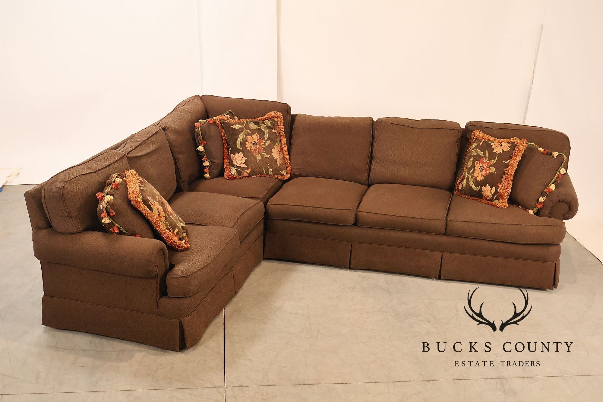 Sherrill Furniture Left-Facing Sectional Sofa