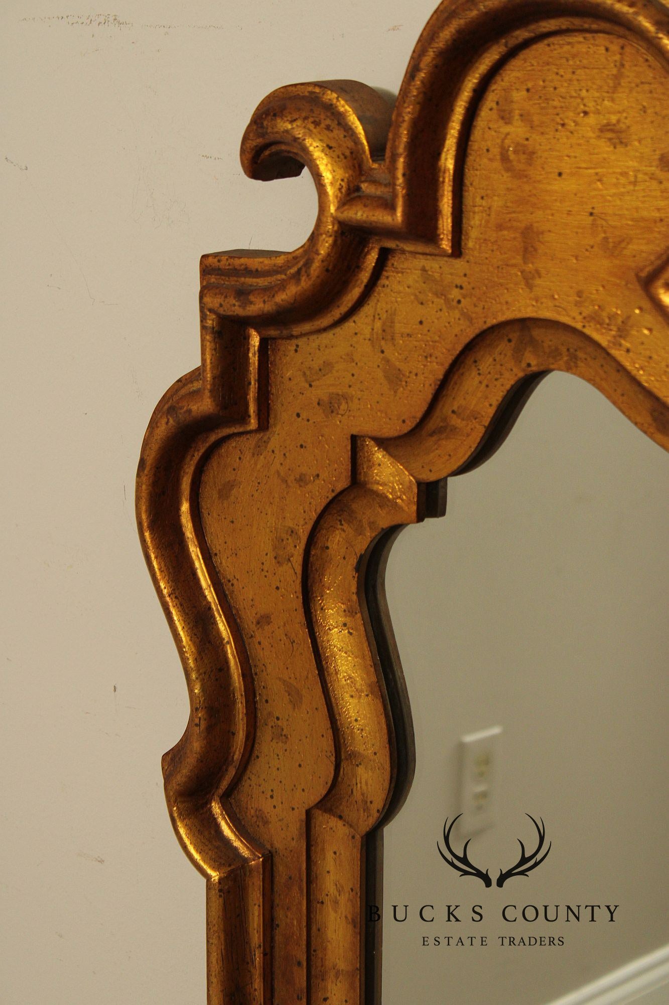 Carolina Mirror Co. Hollywood Regency Gilt Wall Mirror