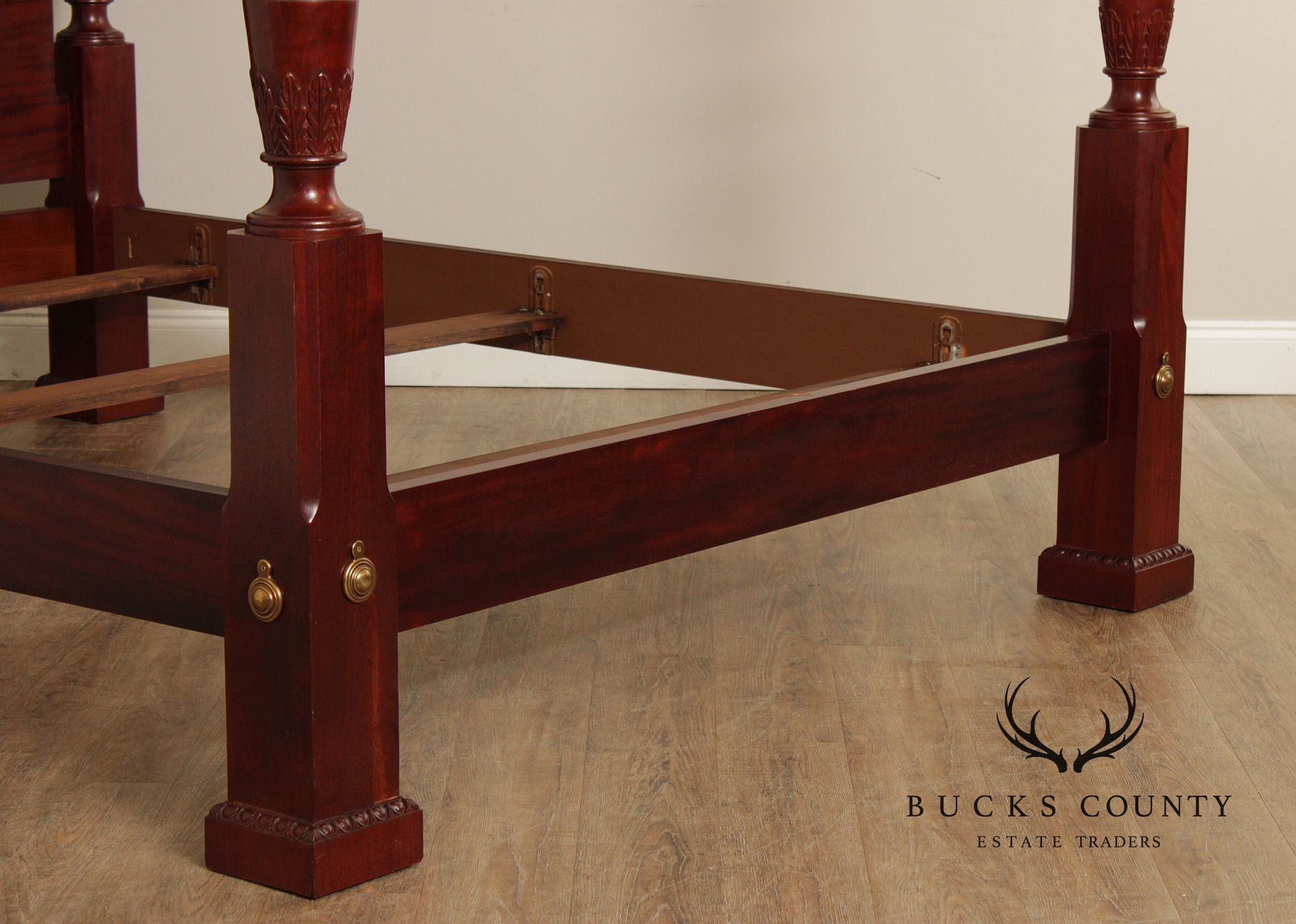 Baker Hepplewhite Style Queen Size Mahogany Poster Bed