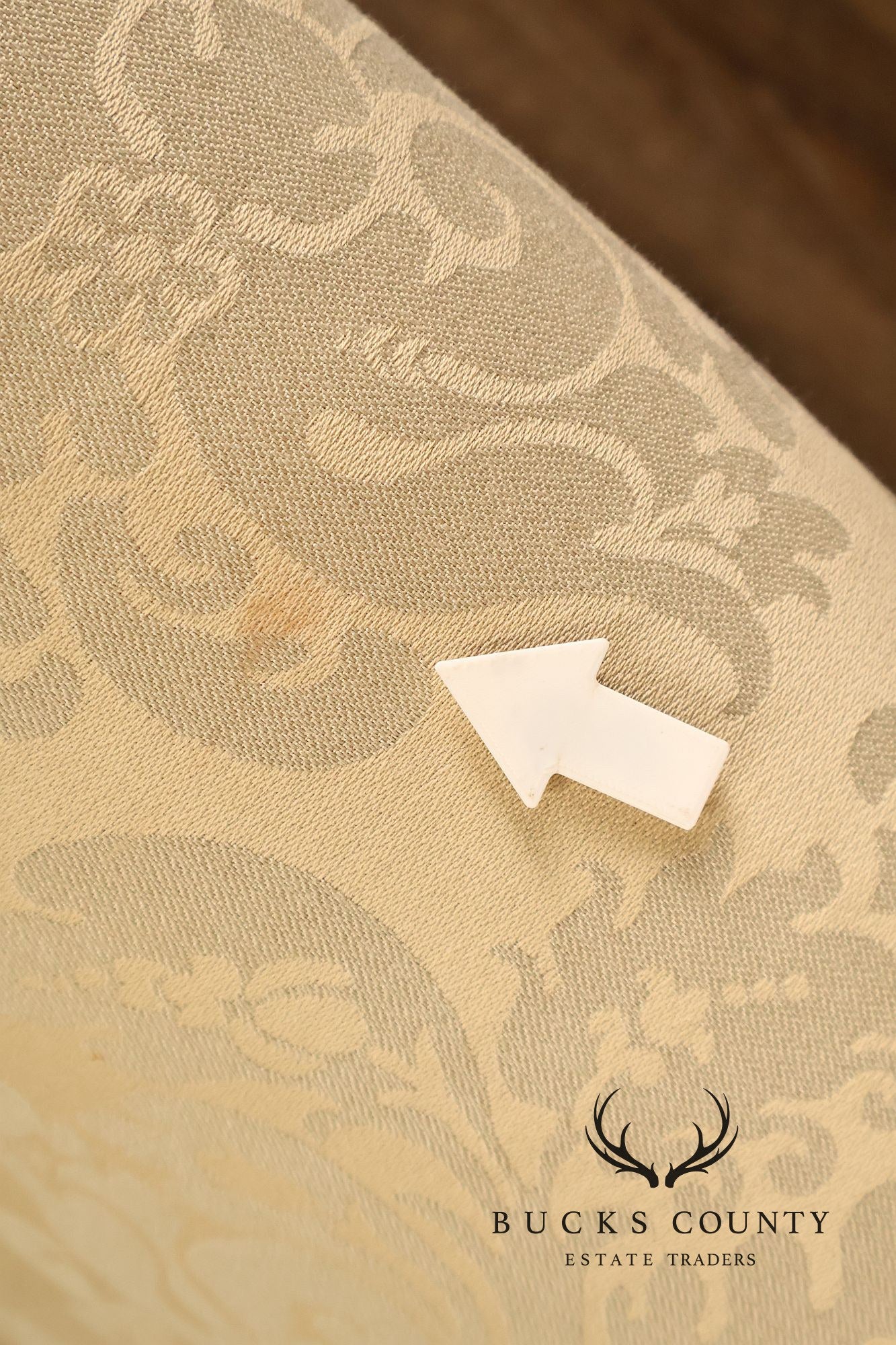 Ethan Allen French Louis XV Style Camelback Sofa