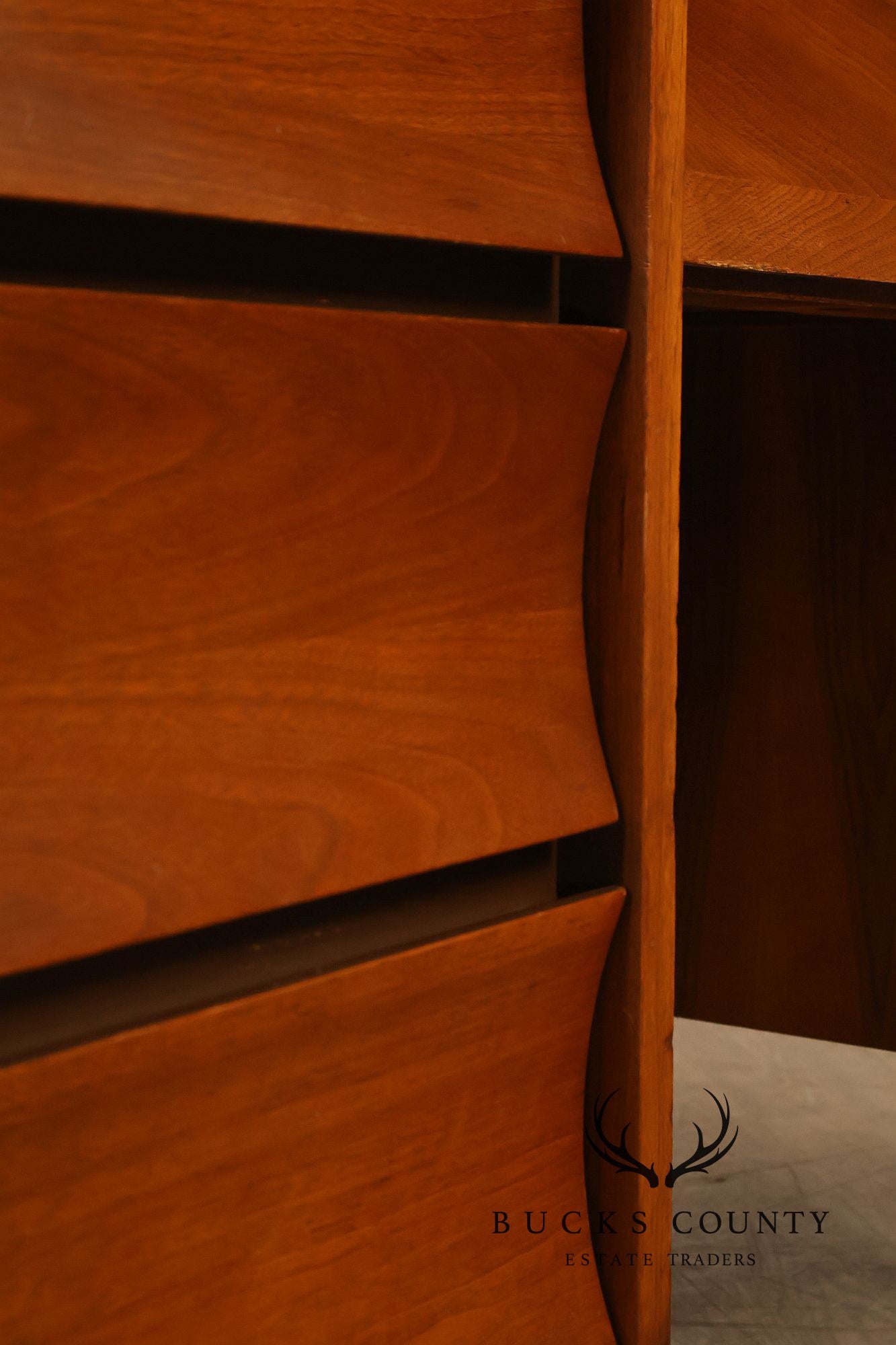 Johnson Carper Mid Century Modern Walnut Desk