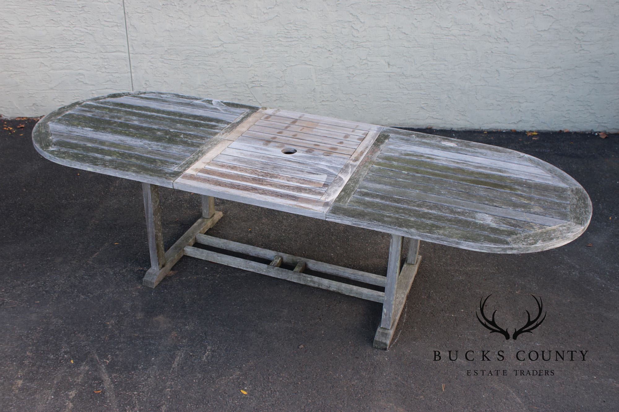 Gloster Teak Outdoor Dining Table With Six Chairs
