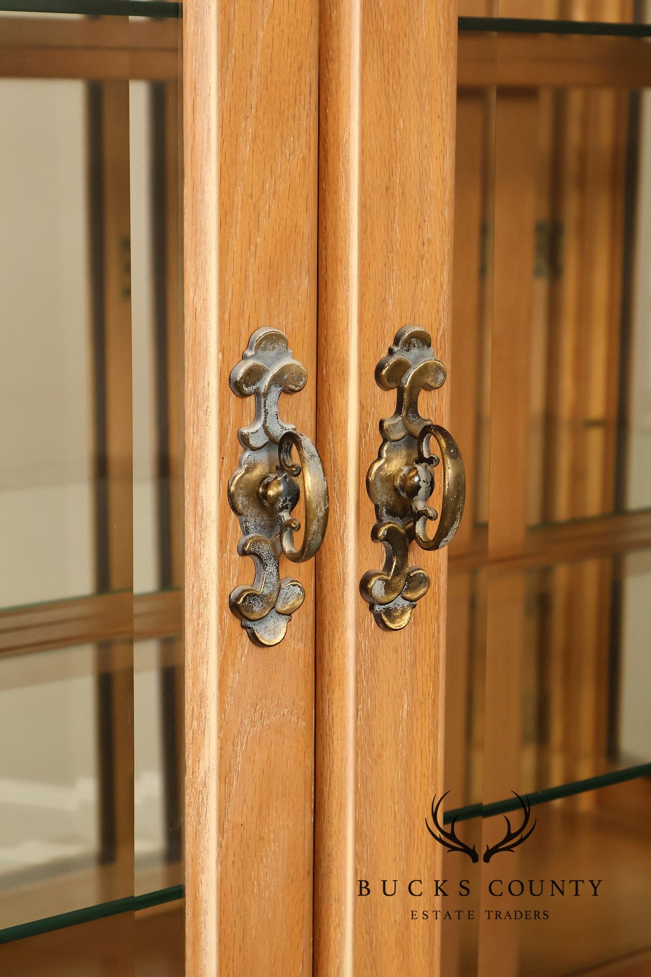 Hespeler Furniture Light Oak Illuminated China Cabinet