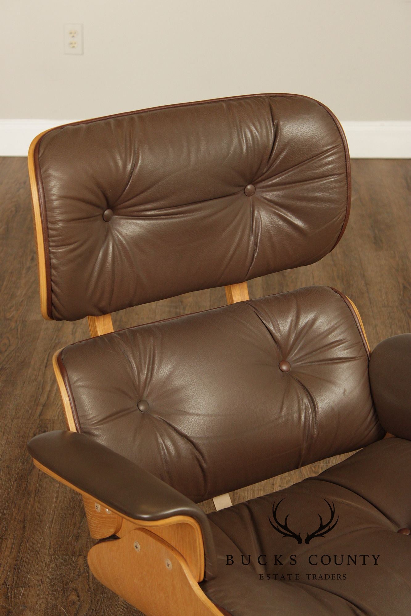 Eames Style Leather Swivel Chair with Ottoman