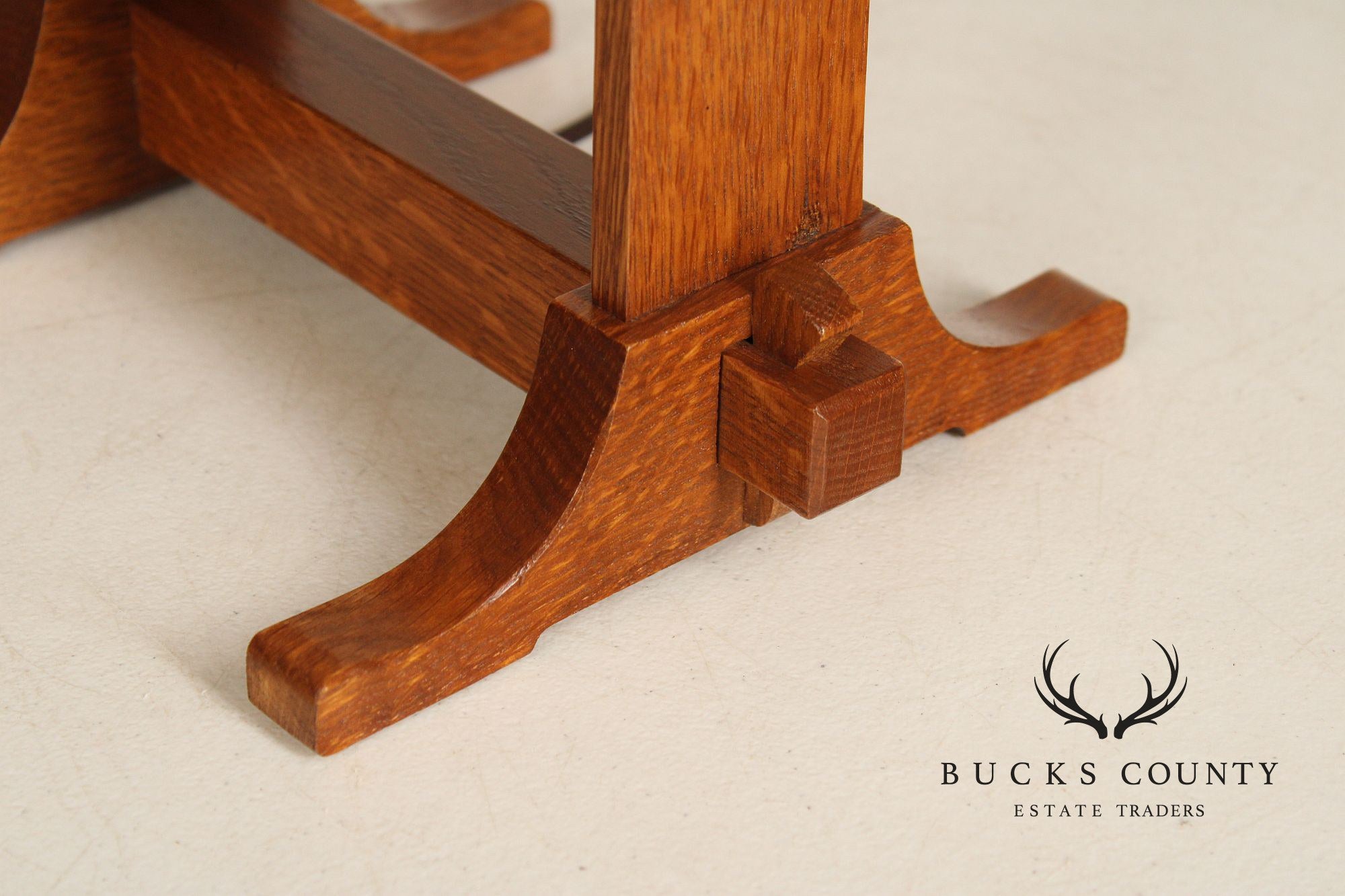 Stickley Mission Collection Oak Table Lamp With Art Glass Shade