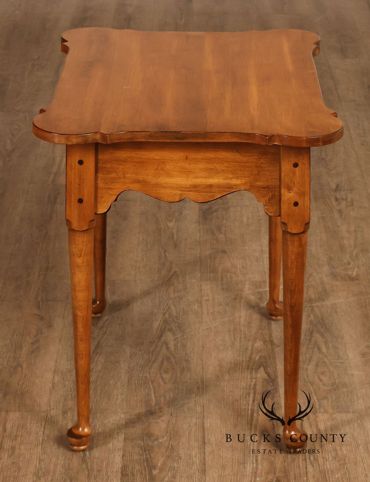 Ethan Allen 'Circa 1776' Pair of Maple Porringer Top End Tables