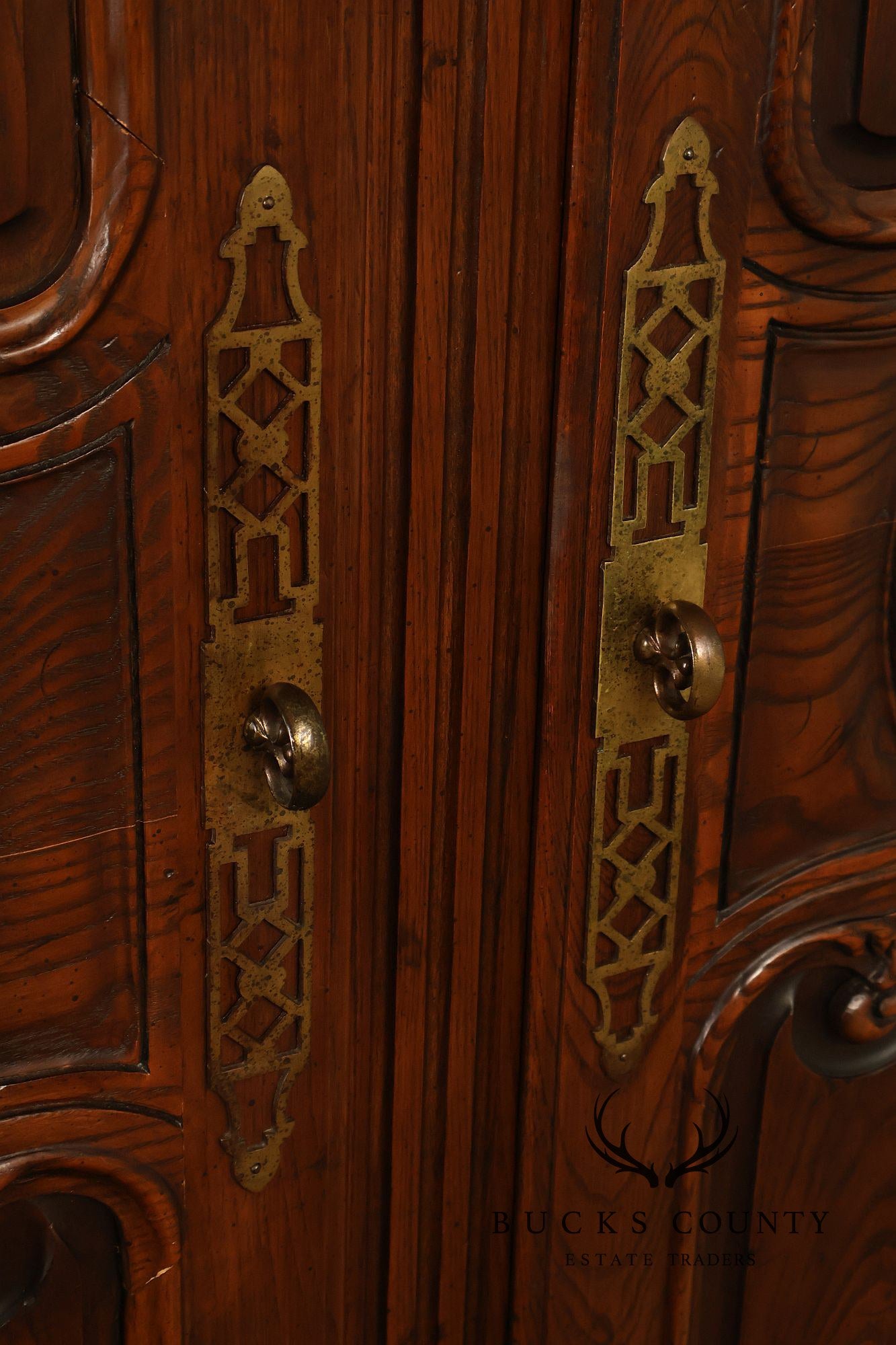 Henredon Four Centuries Collection French Louis XV Style Carved Oak Armoire