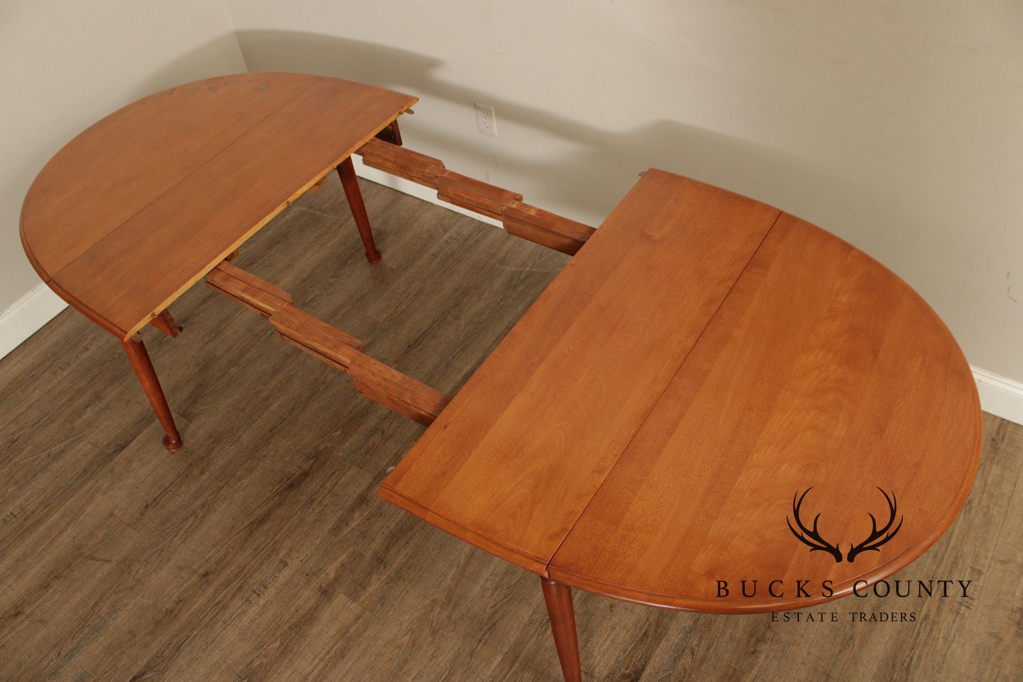 Vintage Cushman Colonial Creations Maple Drop Leaf Dining Table With 2 Leaves