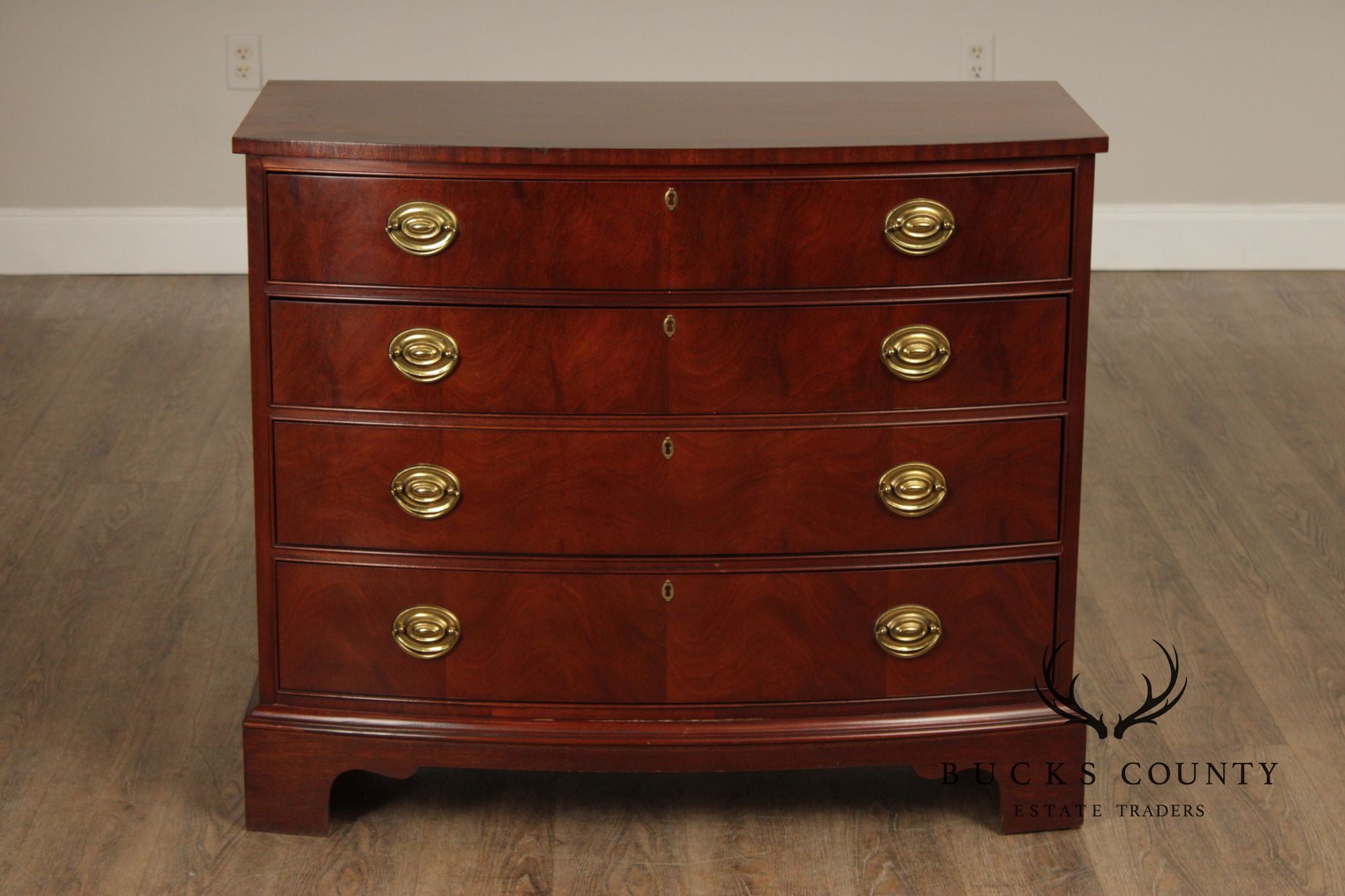 Ethan Allen Hepplewhite Style Mahogany Chest of Drawers