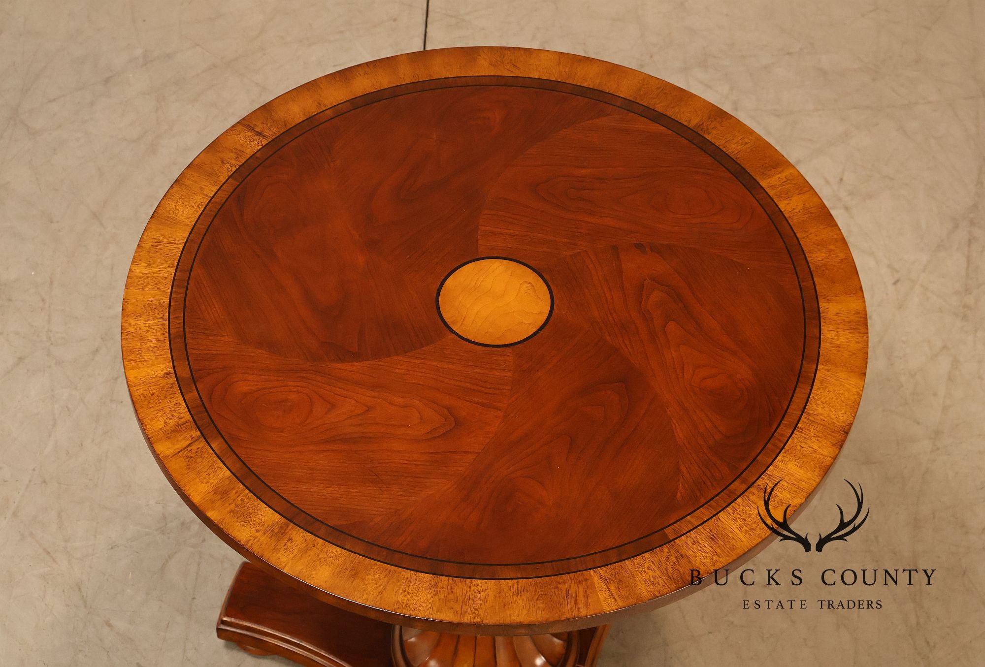 Ethan Allen Townhouse Collection Round Pedestal Side Table
