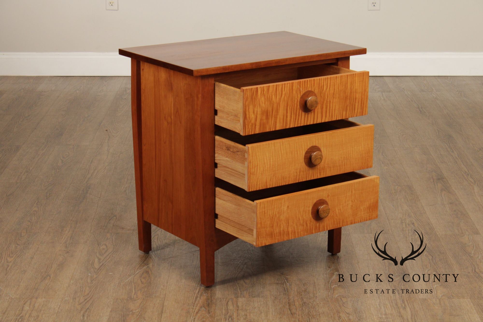 Stickley Mission Collection Pair of Harvey Ellis Three Drawer Cherry Nightstands