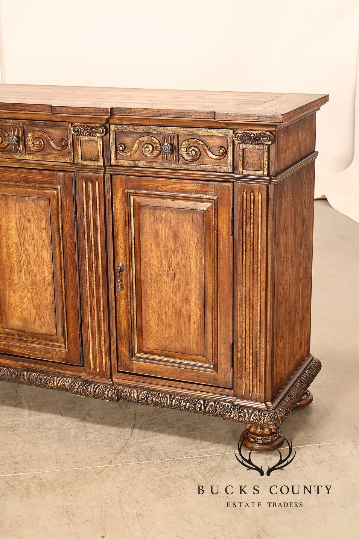 Hooker Furniture 'Rhapsody' Rustic Sideboard