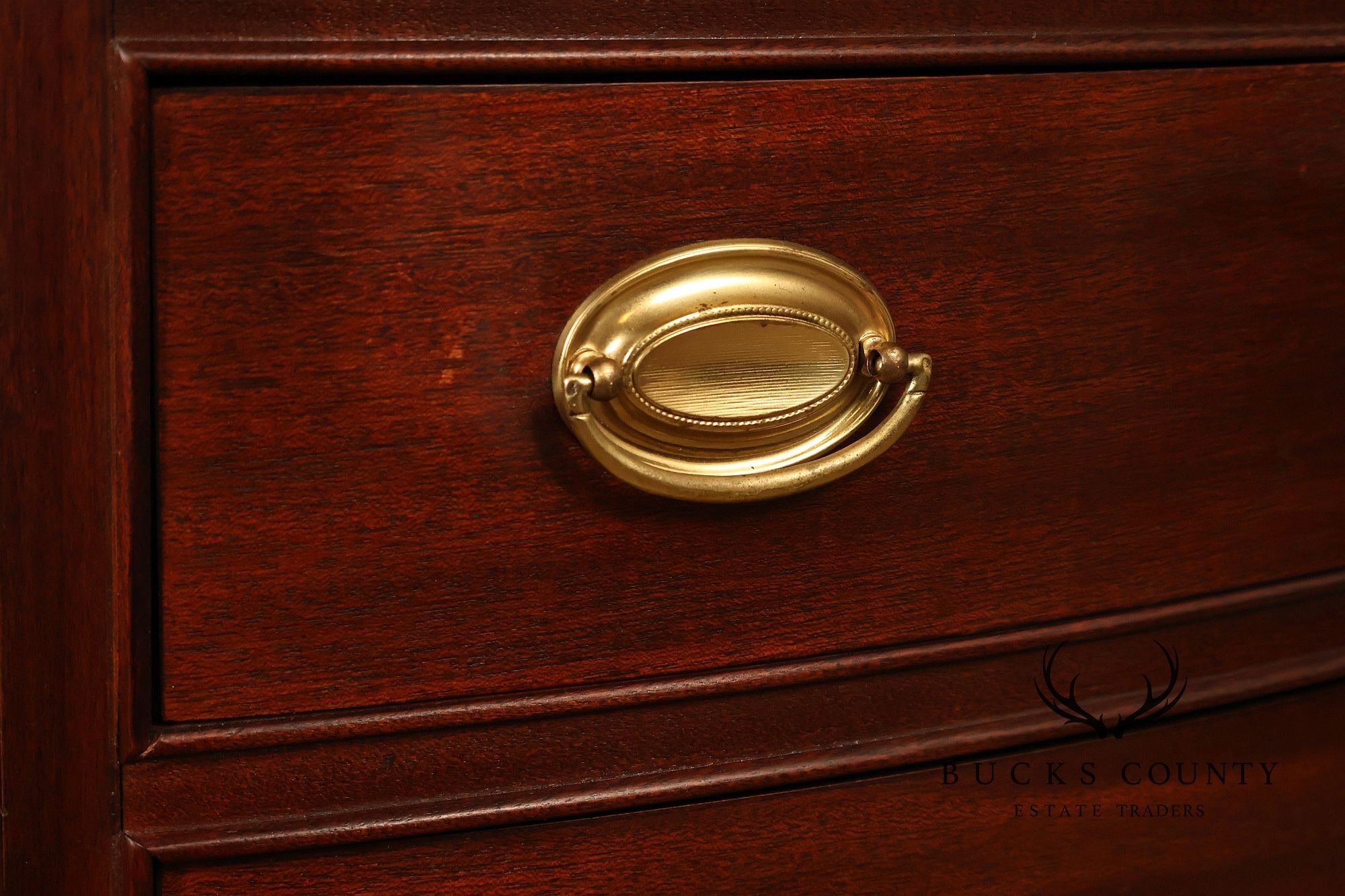 Thomasville Hepplewhite Style Pair Of Mahogany Bow Front Chest Nightstands