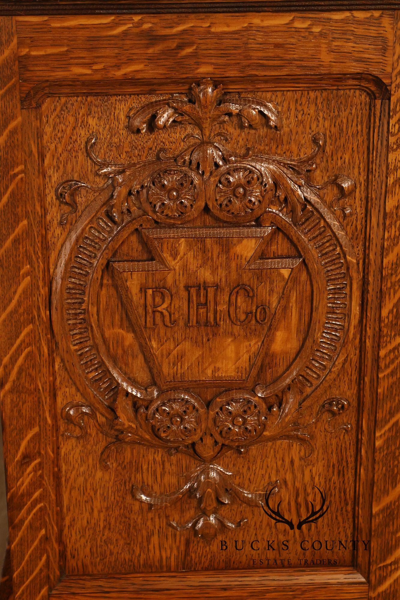 Exceptional Antique Quarter Sawn Oak Roll Top Desk With Carved 'Reading Hardware Co." Crest Panel