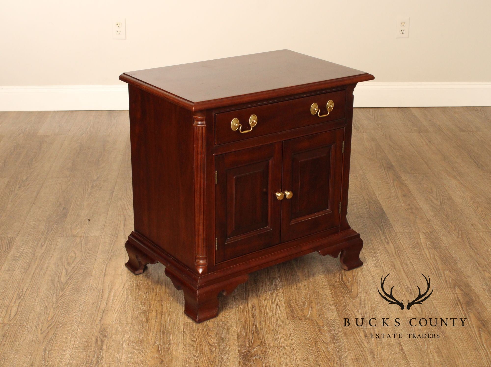 Stickley Chippendale Style Vintage Cherry Nightstand