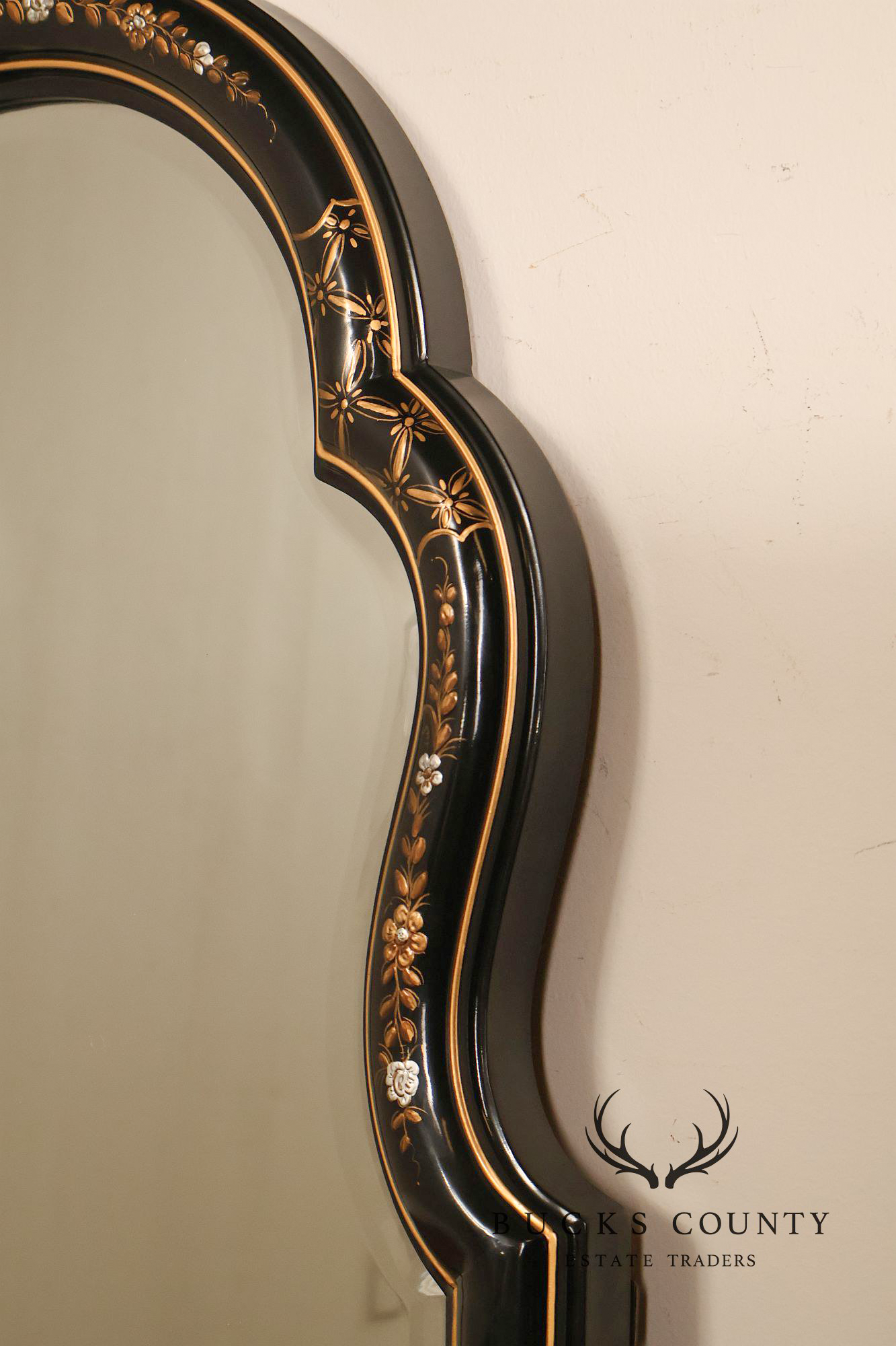 Henredon Chinoiserie Style Keyhole Wall Mirror