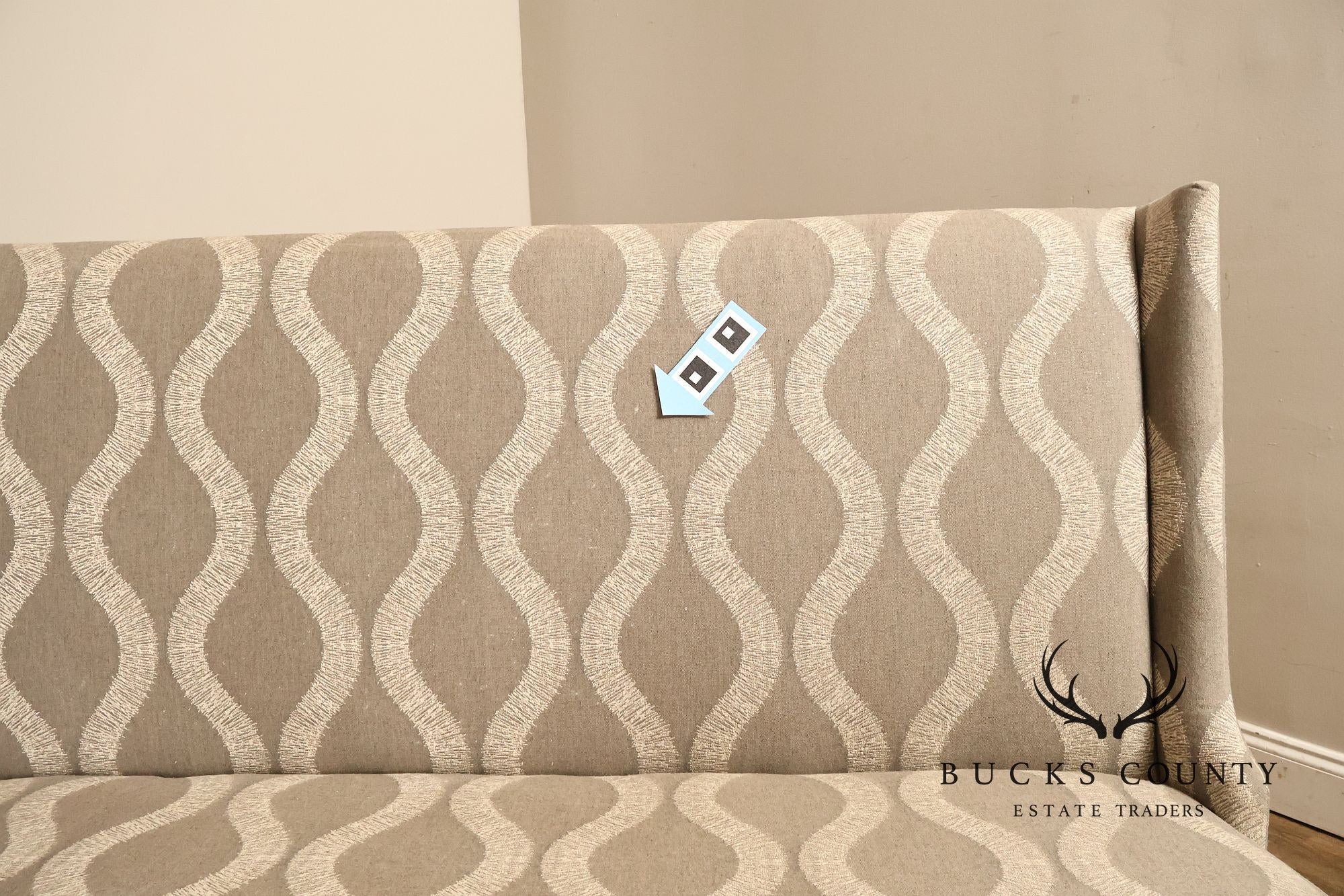 Bassett Brooke Collection Wing Back Banquette Geometric Upholstered Bench