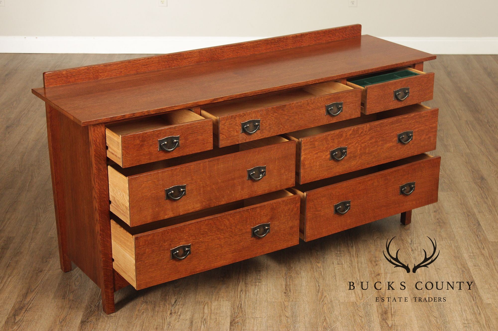 Stickley Mission Collection Harvey Ellis Oak Seven-Drawer Dresser