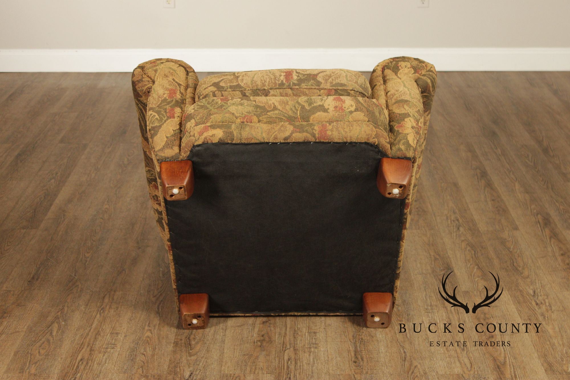 Thomasville Channel-Back Upholstered Lounge Chair