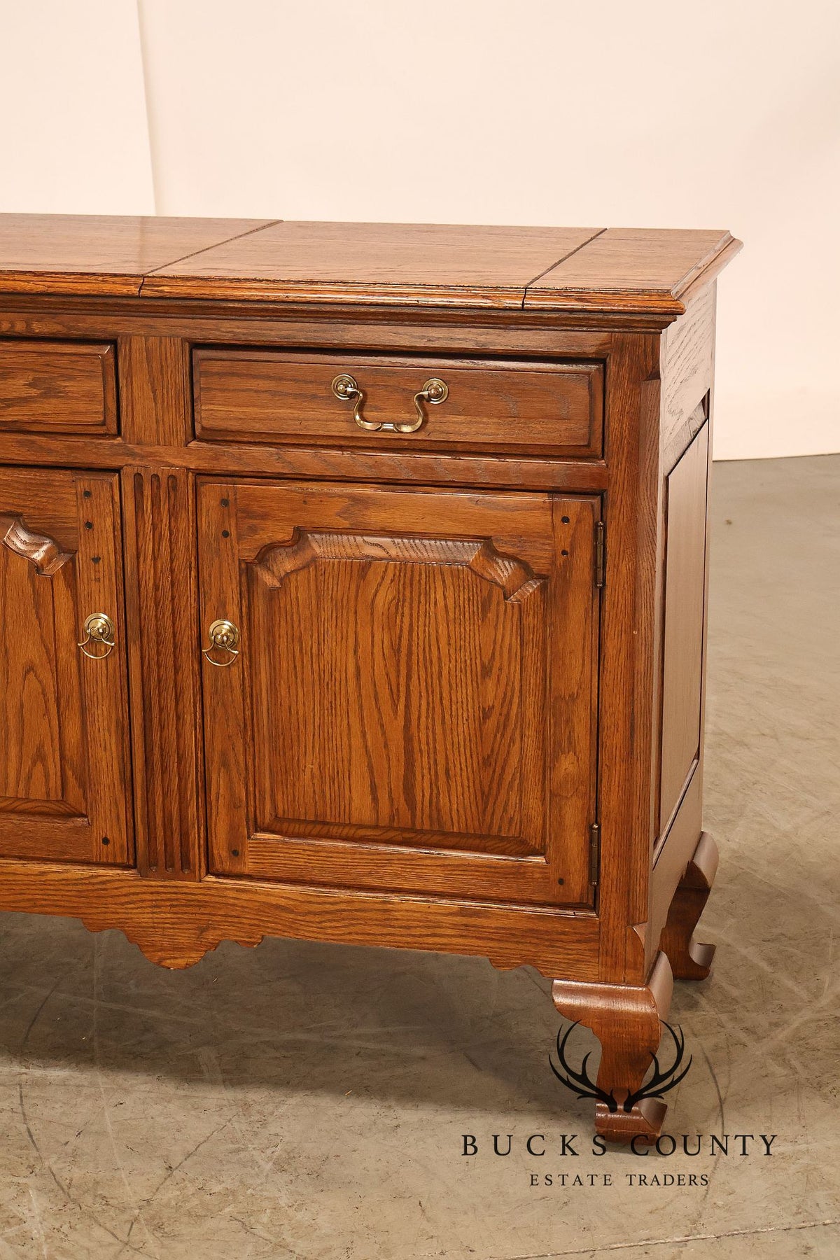 Ethan Allen Rustic Style Oak Flip Top Server