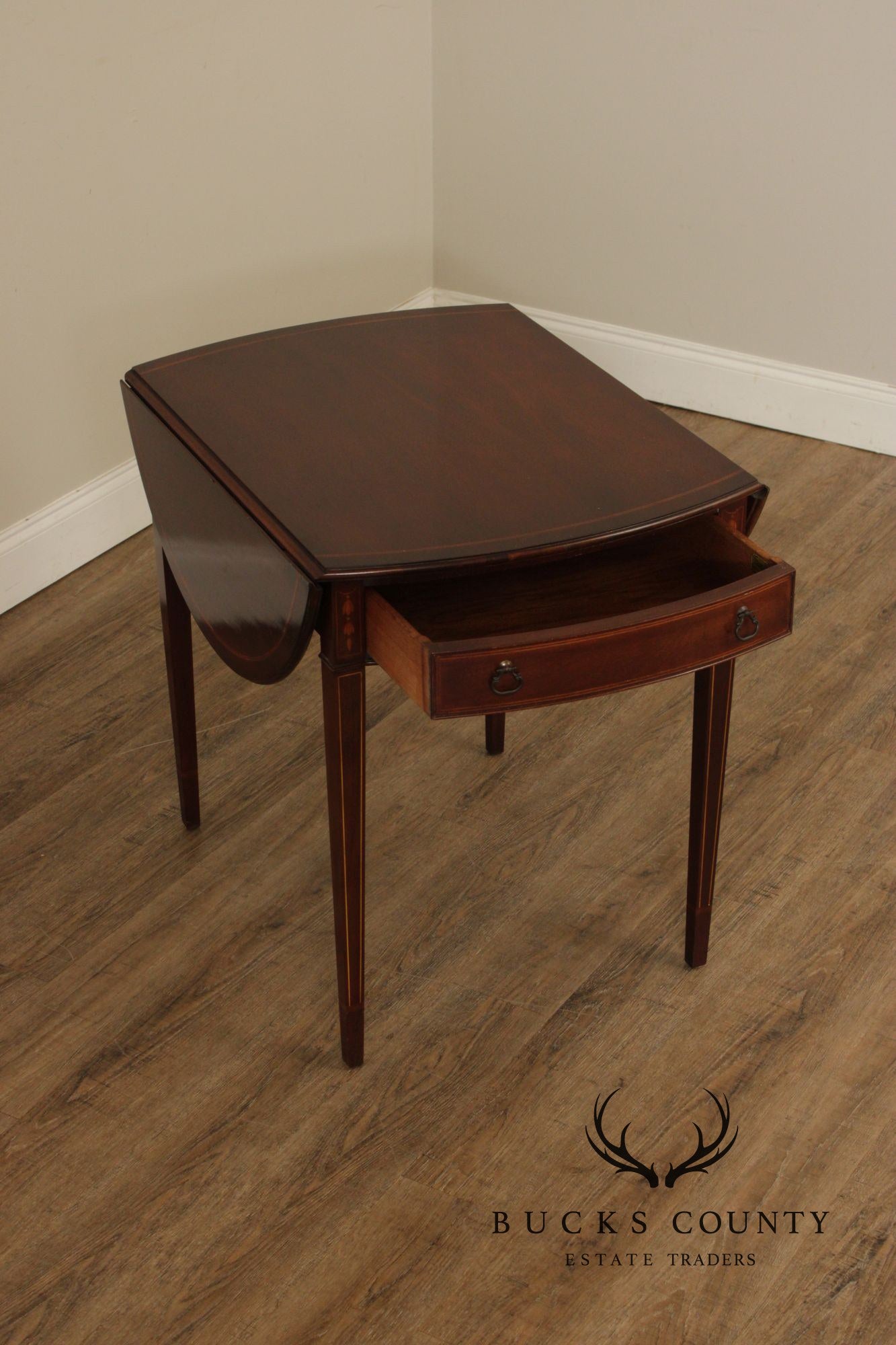 Brandt Federal Style Vintage Pair of Mahogany Pembroke Tables