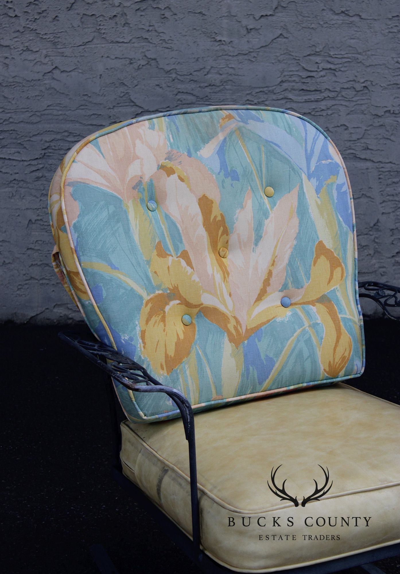 Woodard 'Chantilly Rose' Cast Iron Outdoor Lounge Chair
