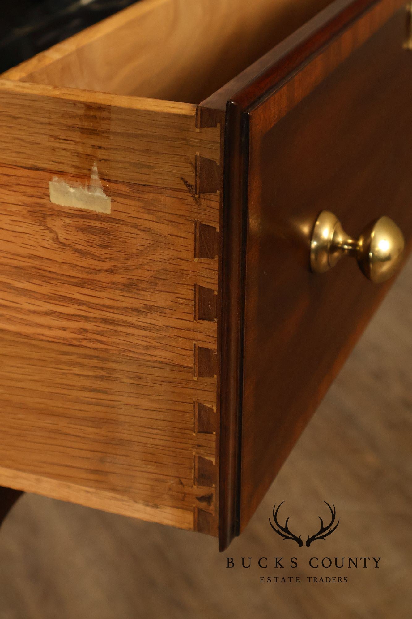 Henkel Harris Queen Anne Banded Mahogany Hunt Board