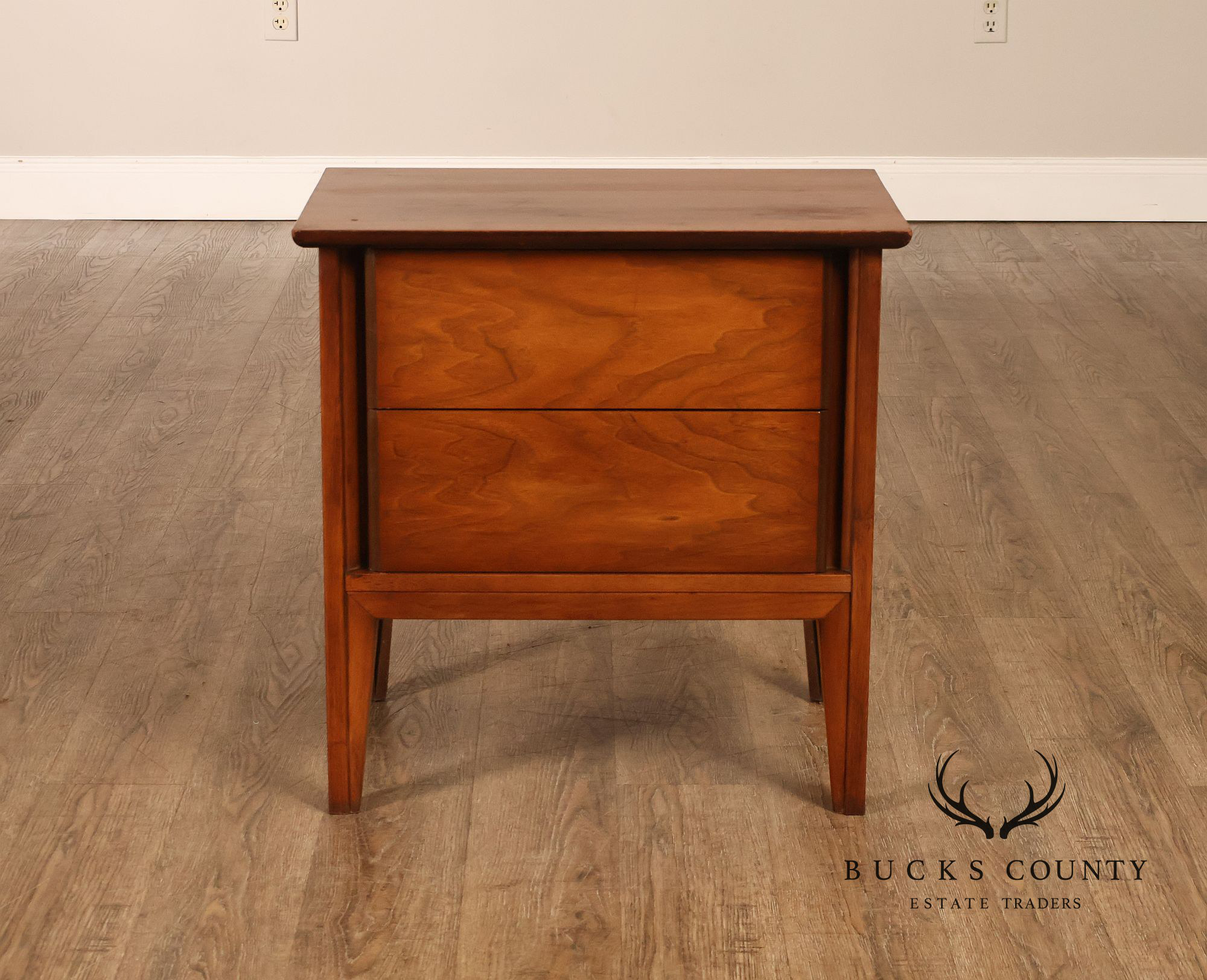 Mid Century Modern Pair of Walnut Nightstands