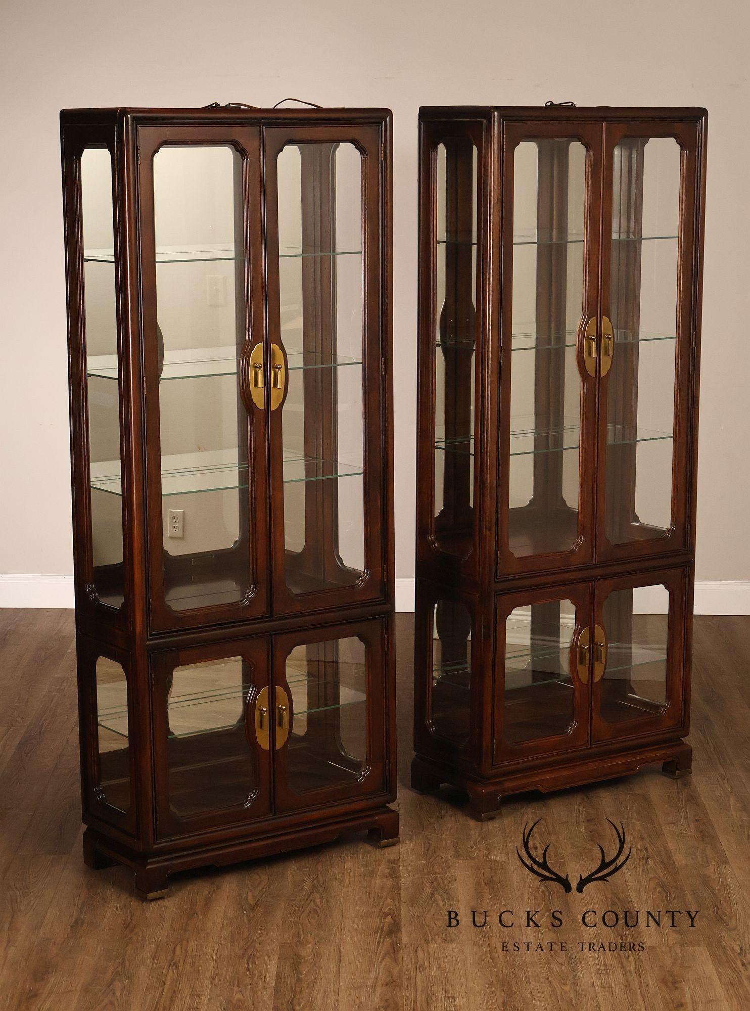Hollywood Regency Asian Influenced Pair Of Lighted Curio Display Cabinets