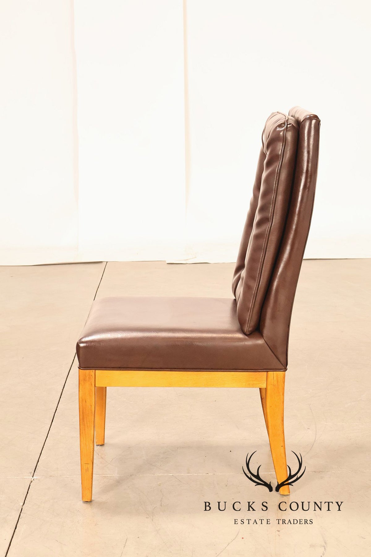 Mid Century Modern Set of Eight Walnut and Leather Dining Chairs